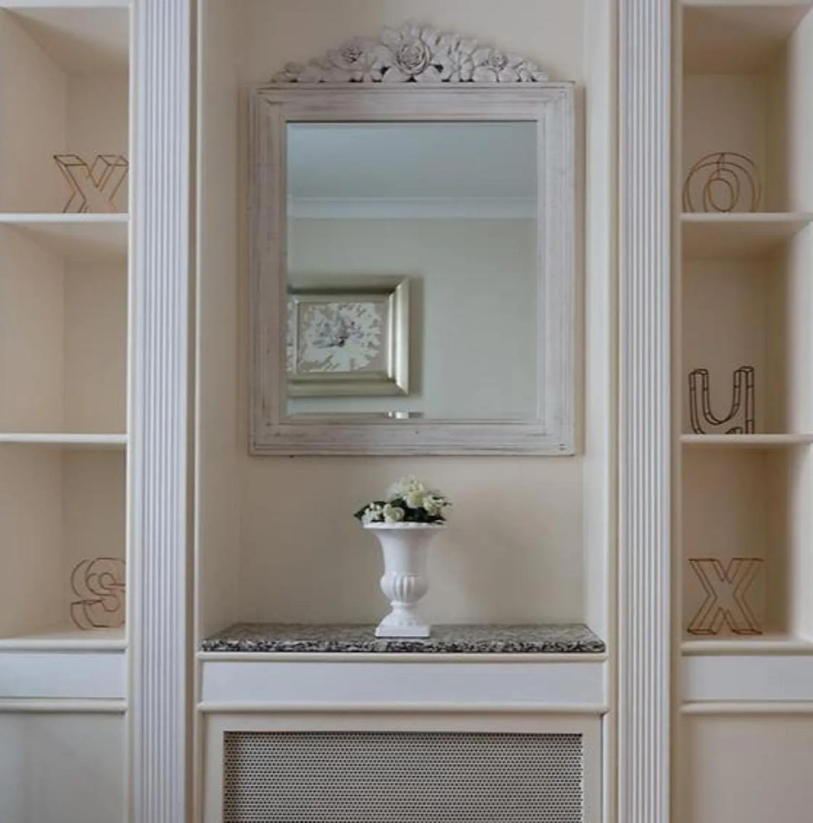 Decorative detail in Central London Luxury 3BR Flat Elegant Duplex Gem