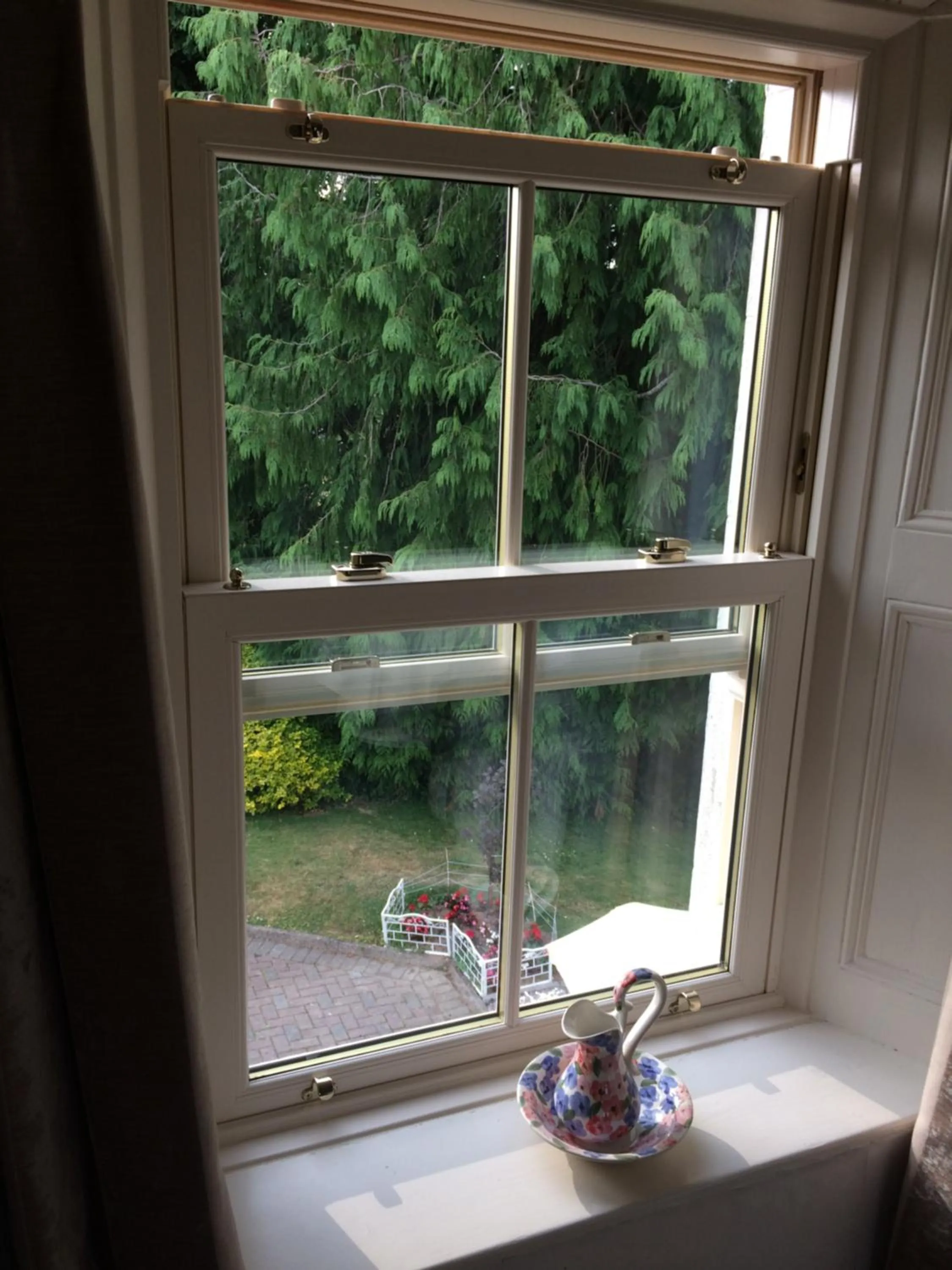 Grey Gables Farmhouse B&B