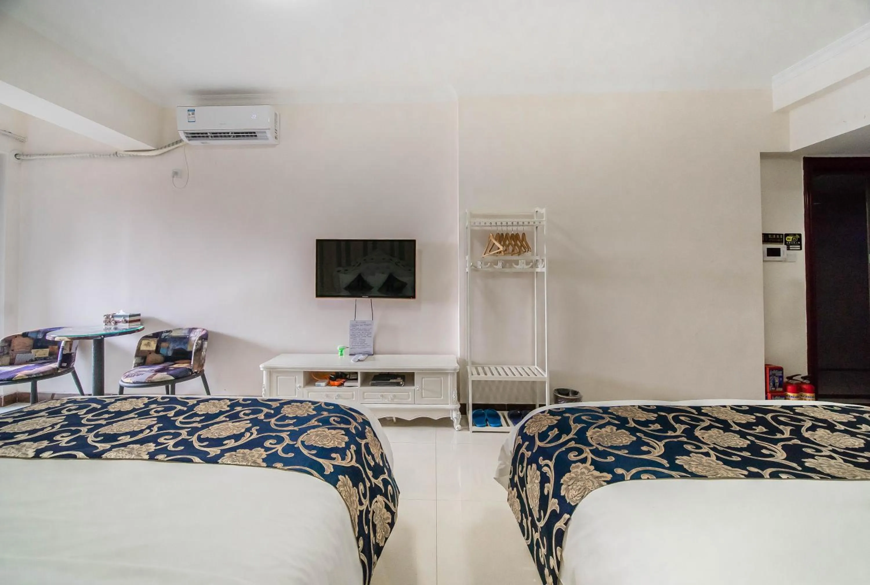 Bed in Xing Yu Legend Service Apartment Canton Fair Branch