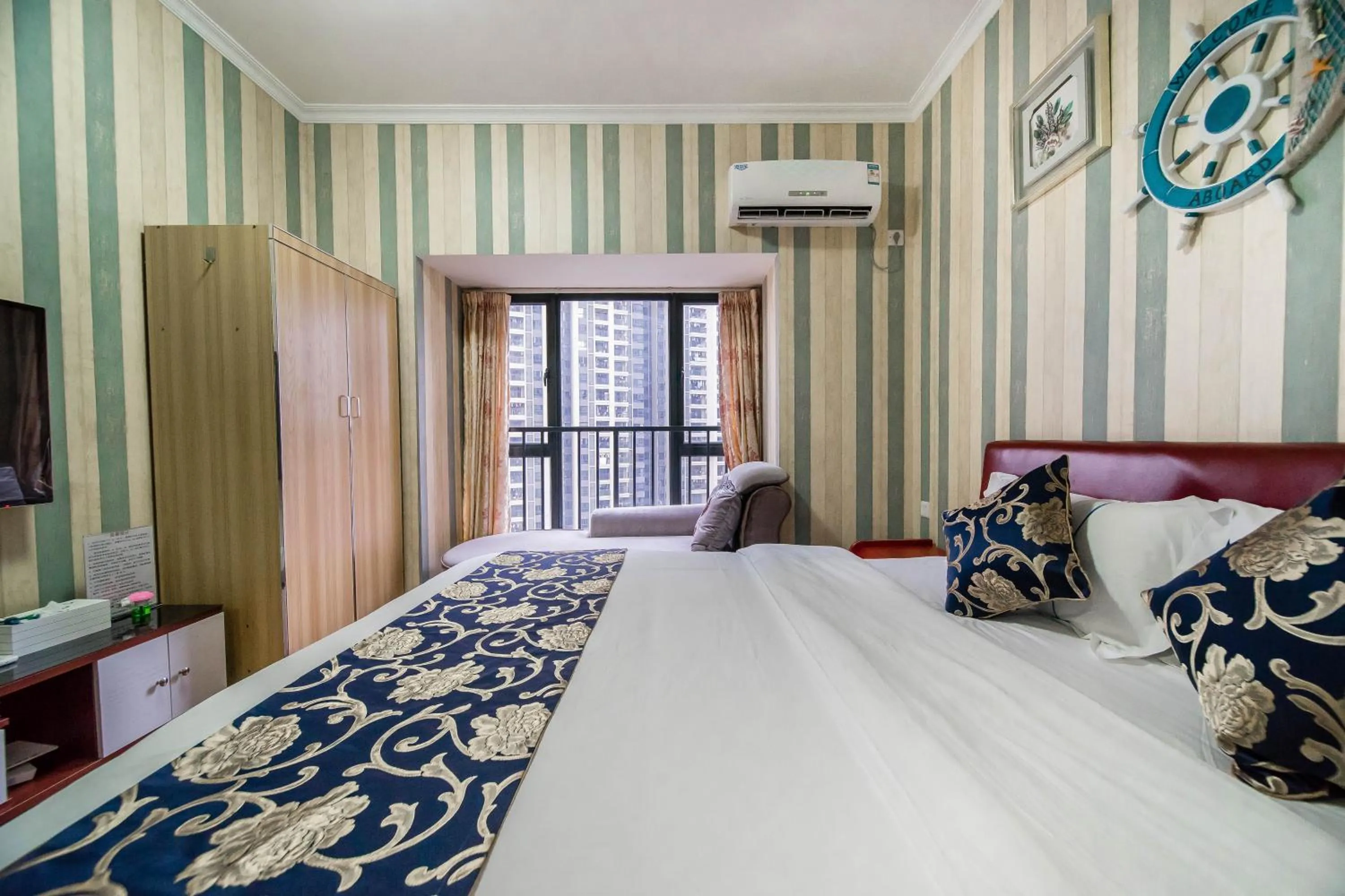 Bed in Xing Yu Legend Service Apartment Canton Fair Branch