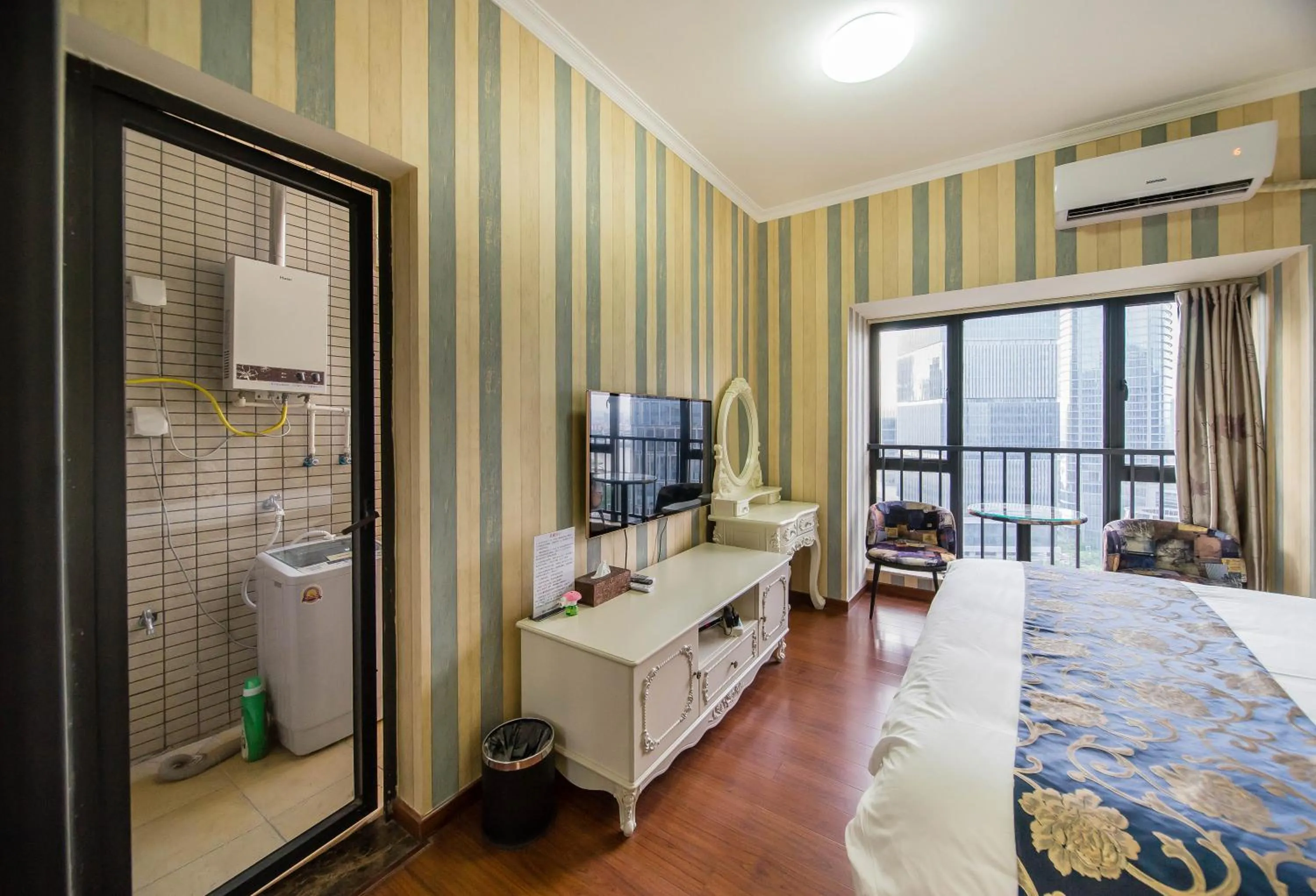 TV and multimedia, Bed in Xing Yu Legend Service Apartment Canton Fair Branch