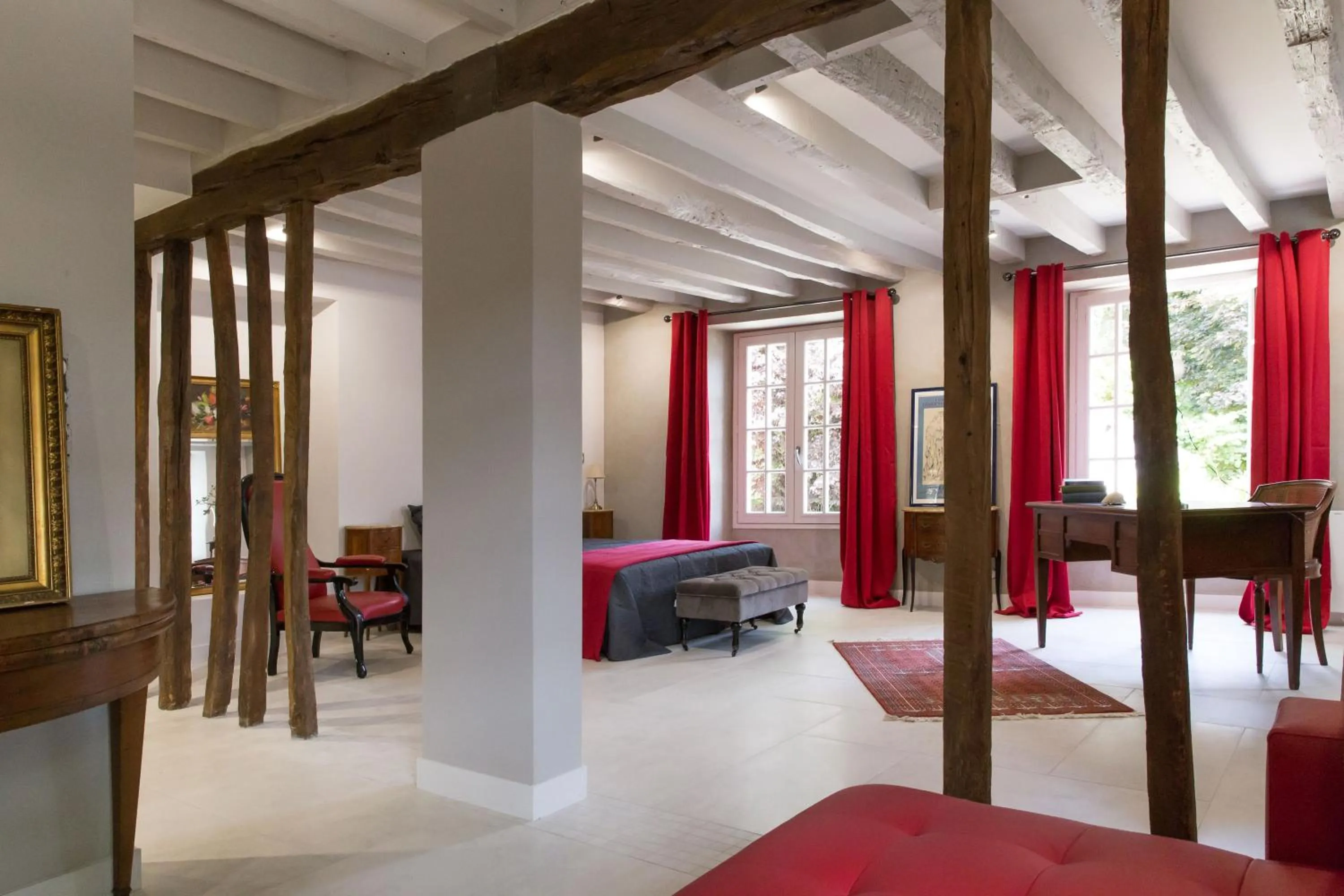 Bed in Petit loft de charme proche VERSAILLES SACLAY 30 mn PARIS jardin terrasse parking securisé