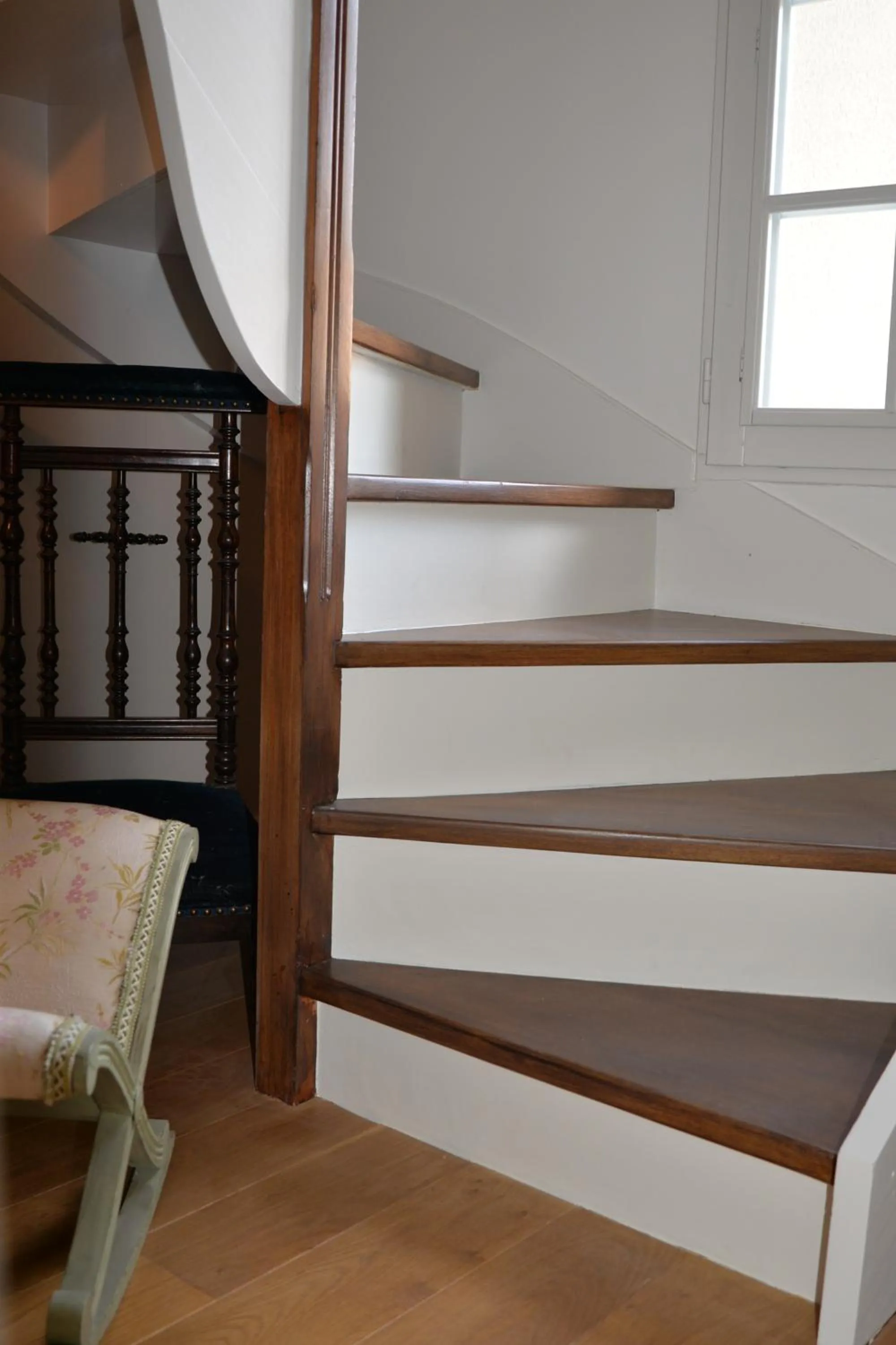 Bed in Petit loft de charme proche VERSAILLES SACLAY 30 mn PARIS jardin terrasse parking securisé