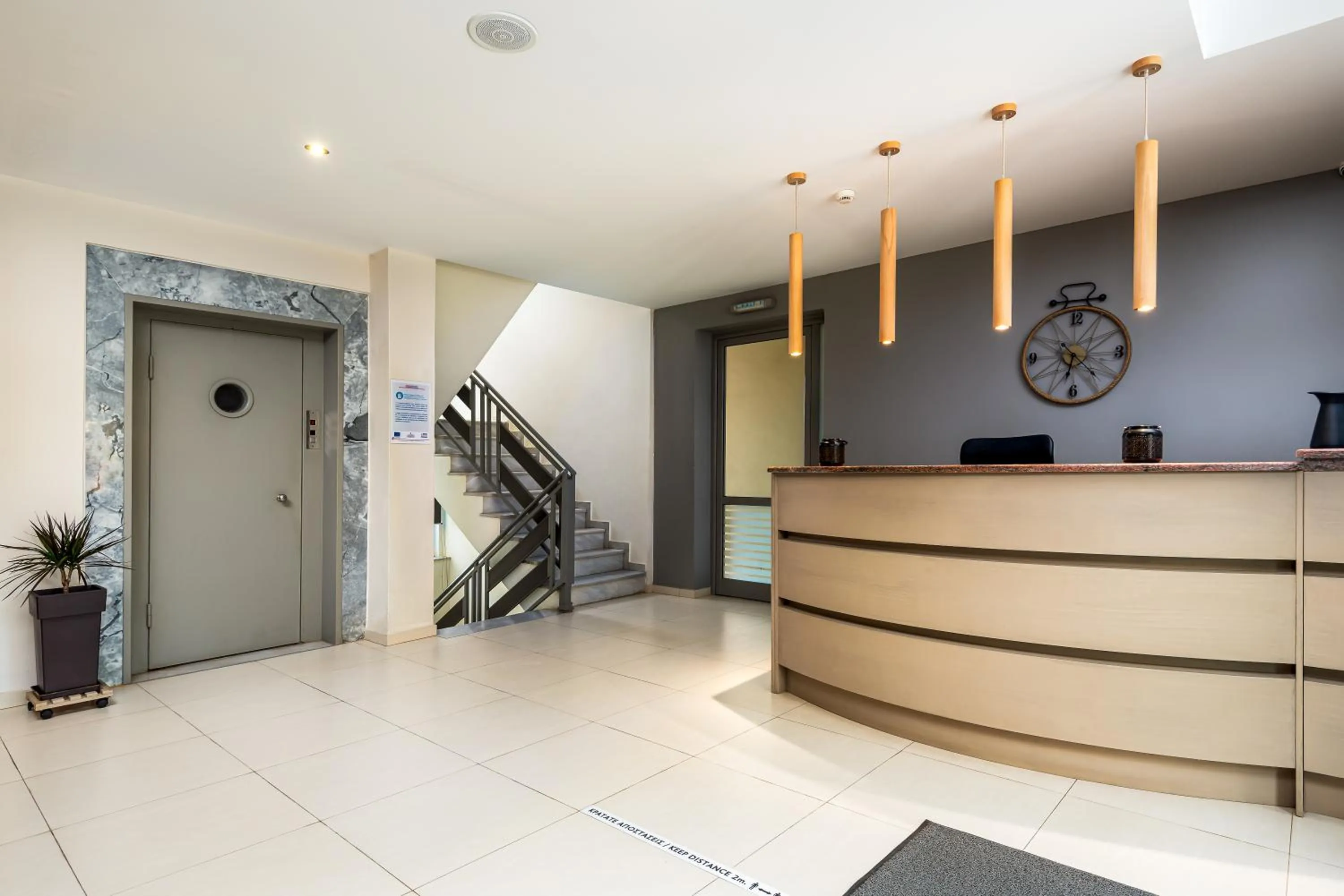 Lobby or reception in Icarus Apartments