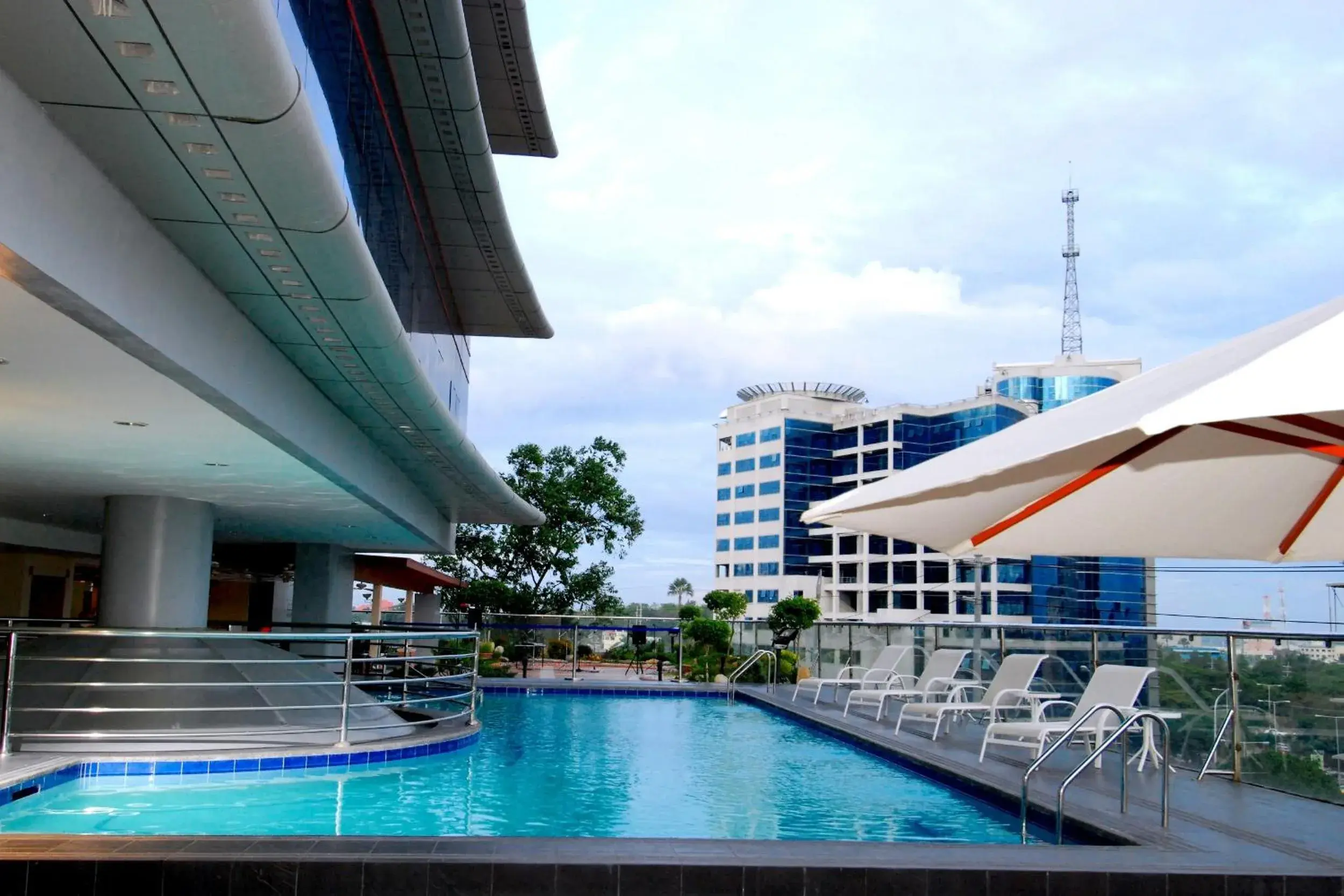 Pool view in Cebu Parklane International Hotel Pool view in Cebu Parklane International Hotel