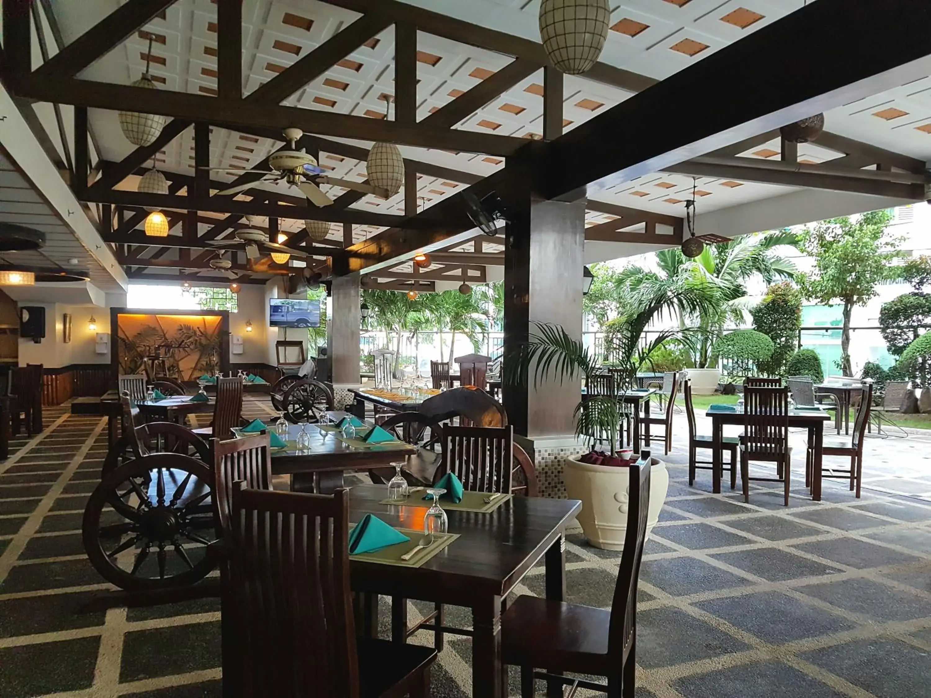 Restaurant/places to eat in Cebu Parklane International Hotel Restaurant/places to eat in Cebu Parklane International Hotel