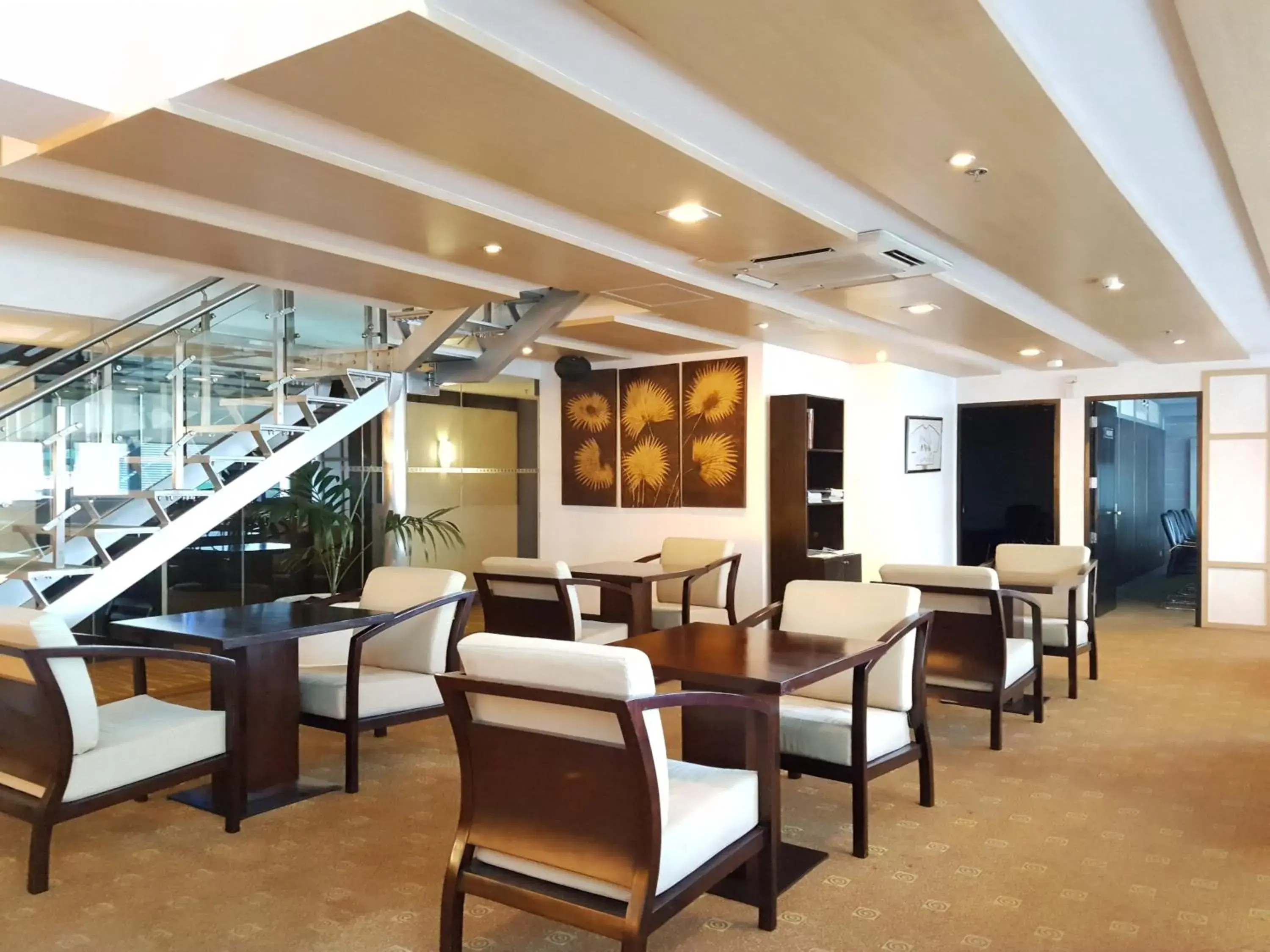 Lounge or bar in Cebu Parklane International Hotel Lounge or bar in Cebu Parklane International Hotel