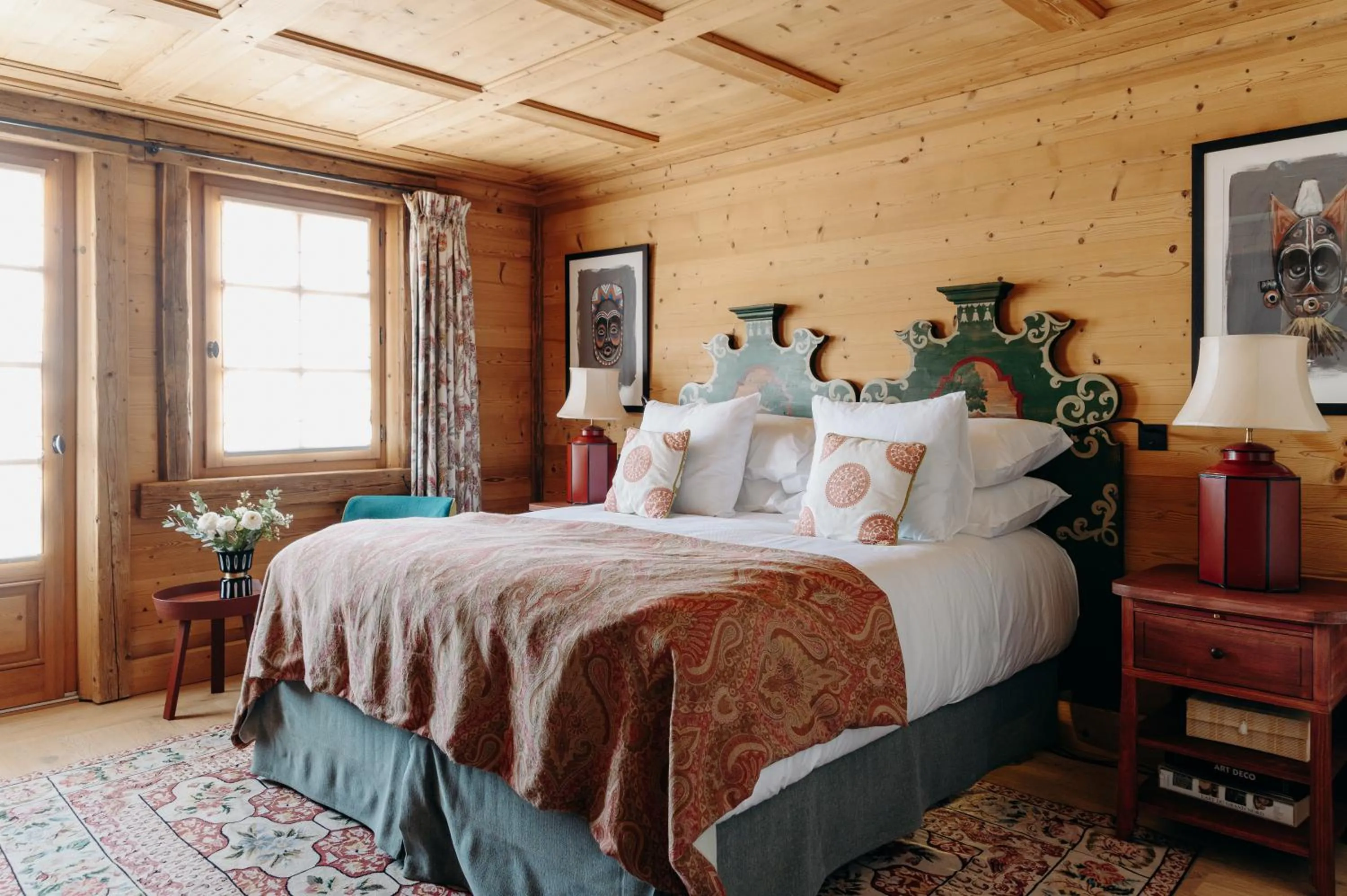 Bedroom, Bed in Les Chalets du Mont d'Arbois & Spa, Megève