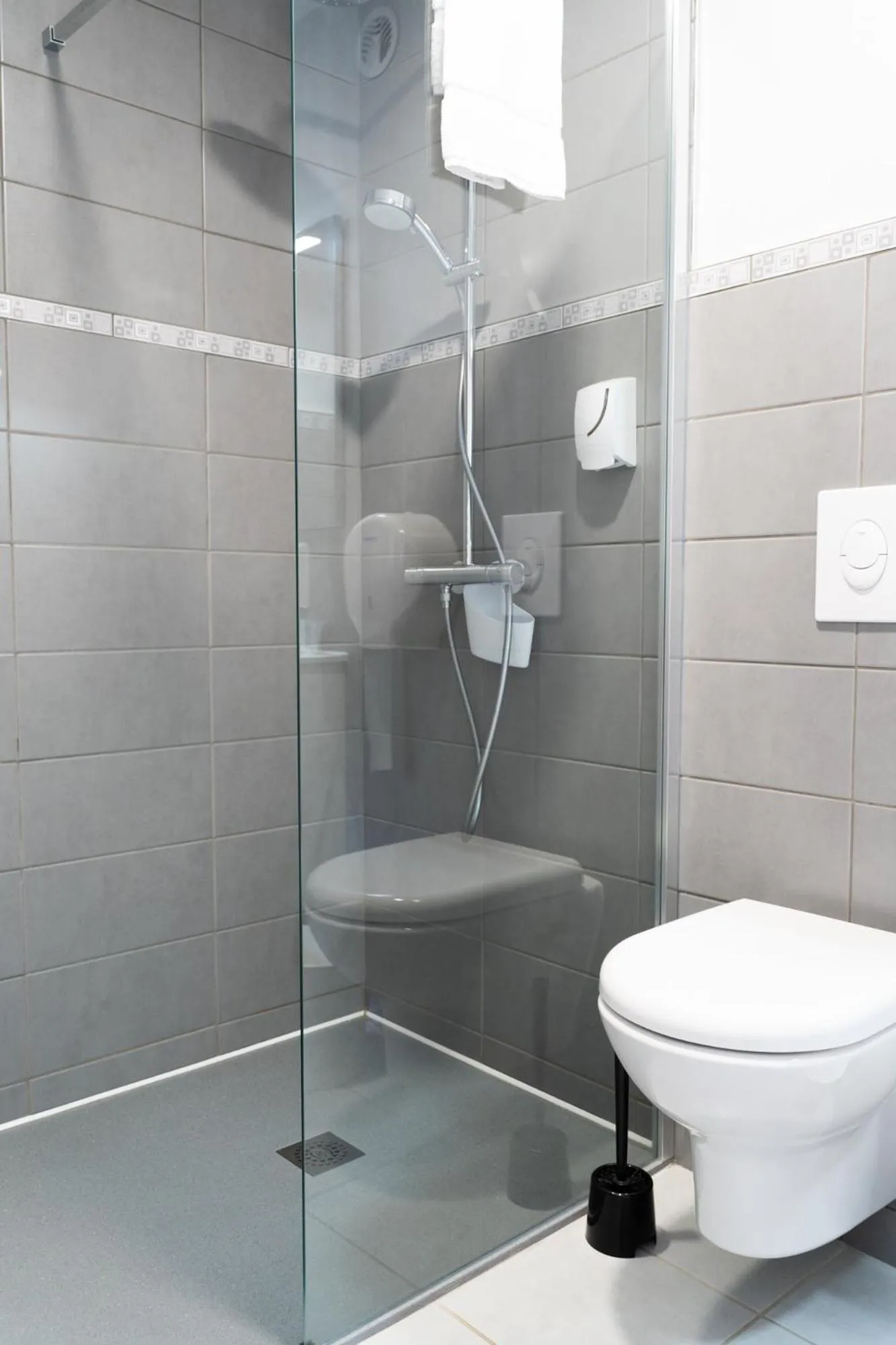 Bathroom in Hôtel Juantorena