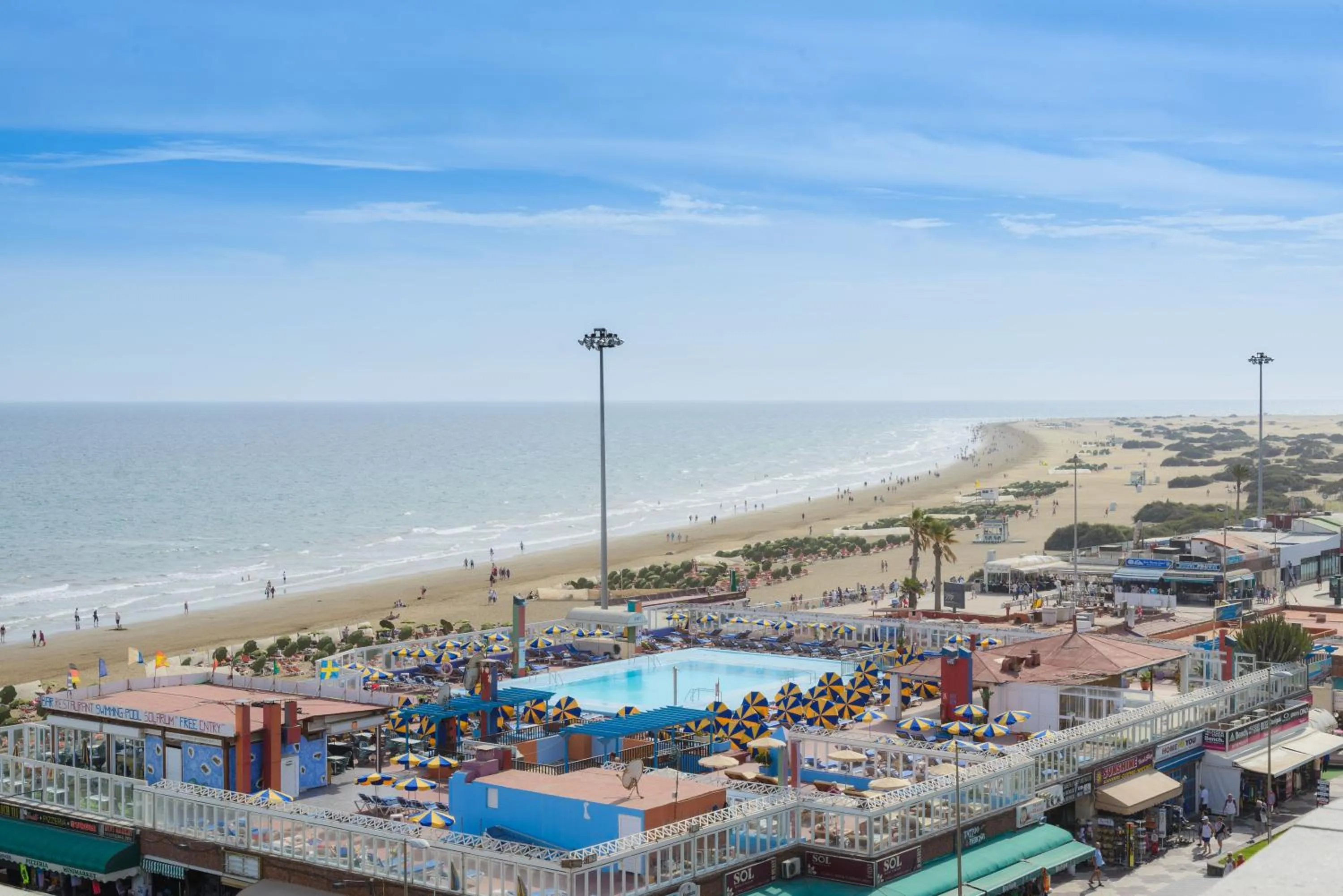 Day in Apartamentos Las Arenas