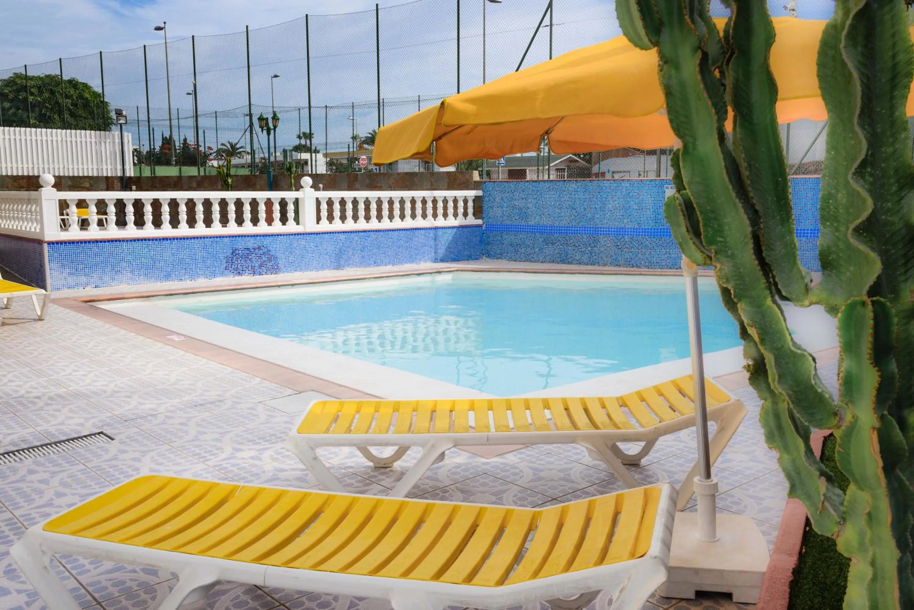 Swimming pool in Apartamentos Las Arenas
