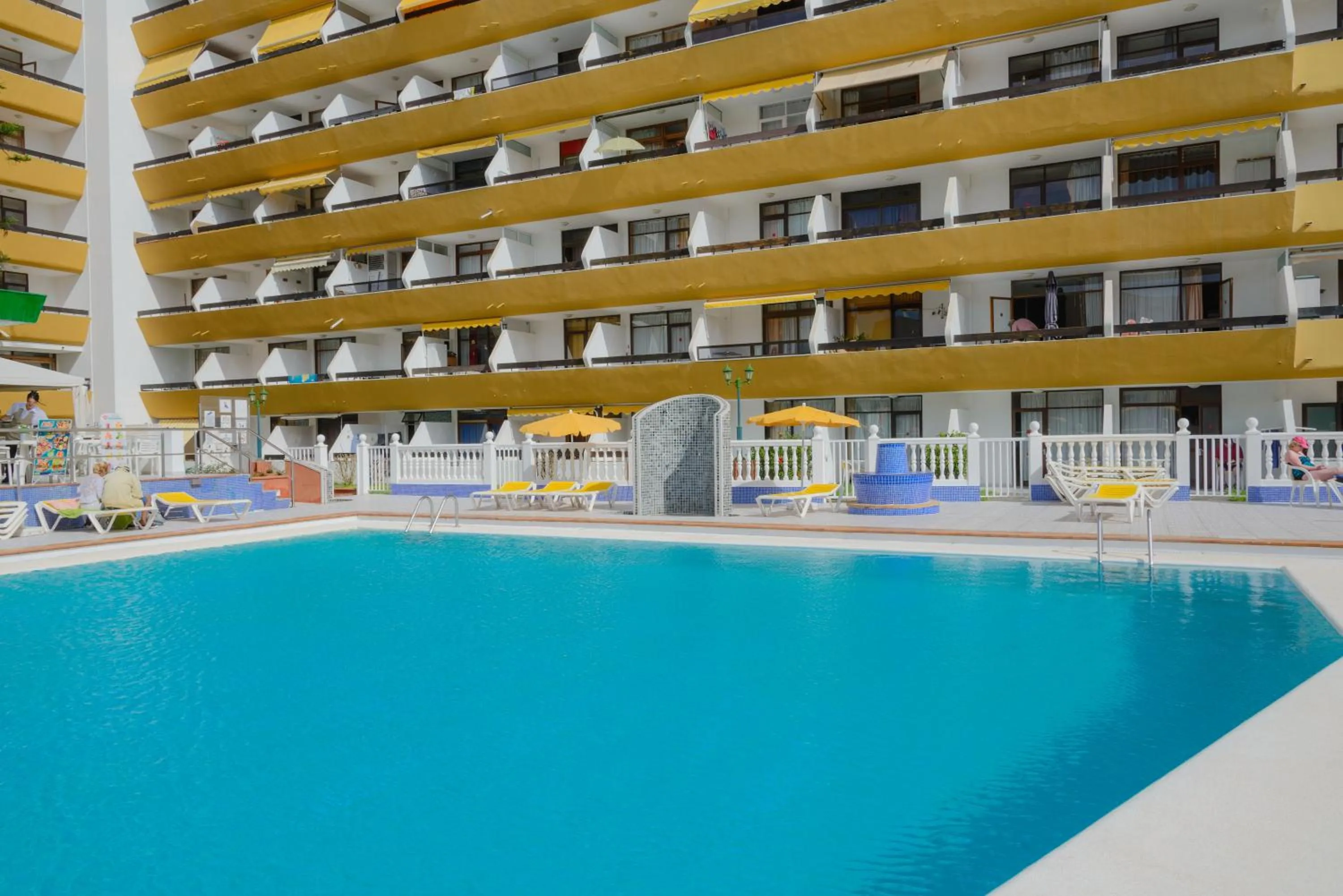 Swimming pool in Apartamentos Las Arenas