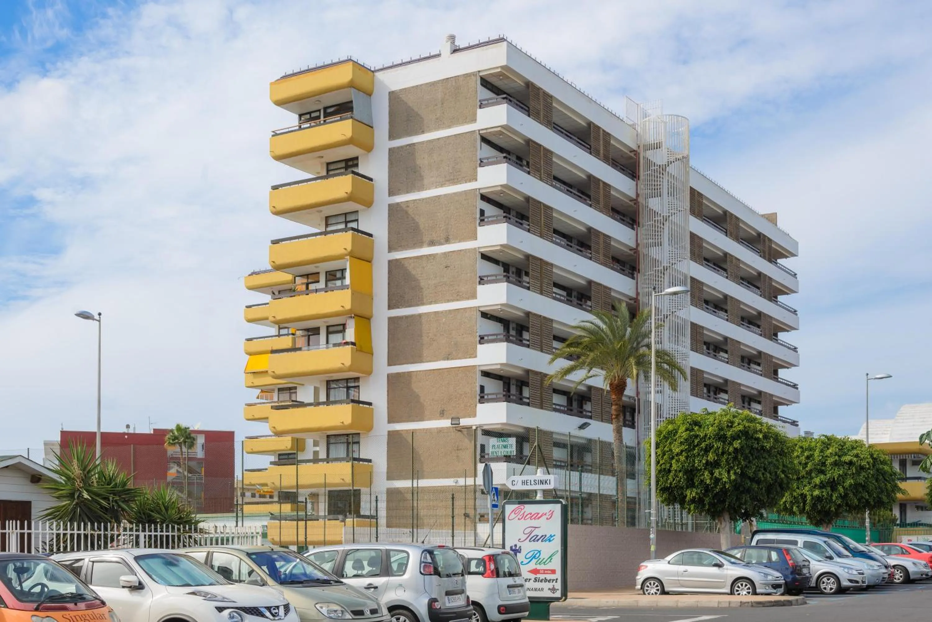 Property building in Apartamentos Las Arenas