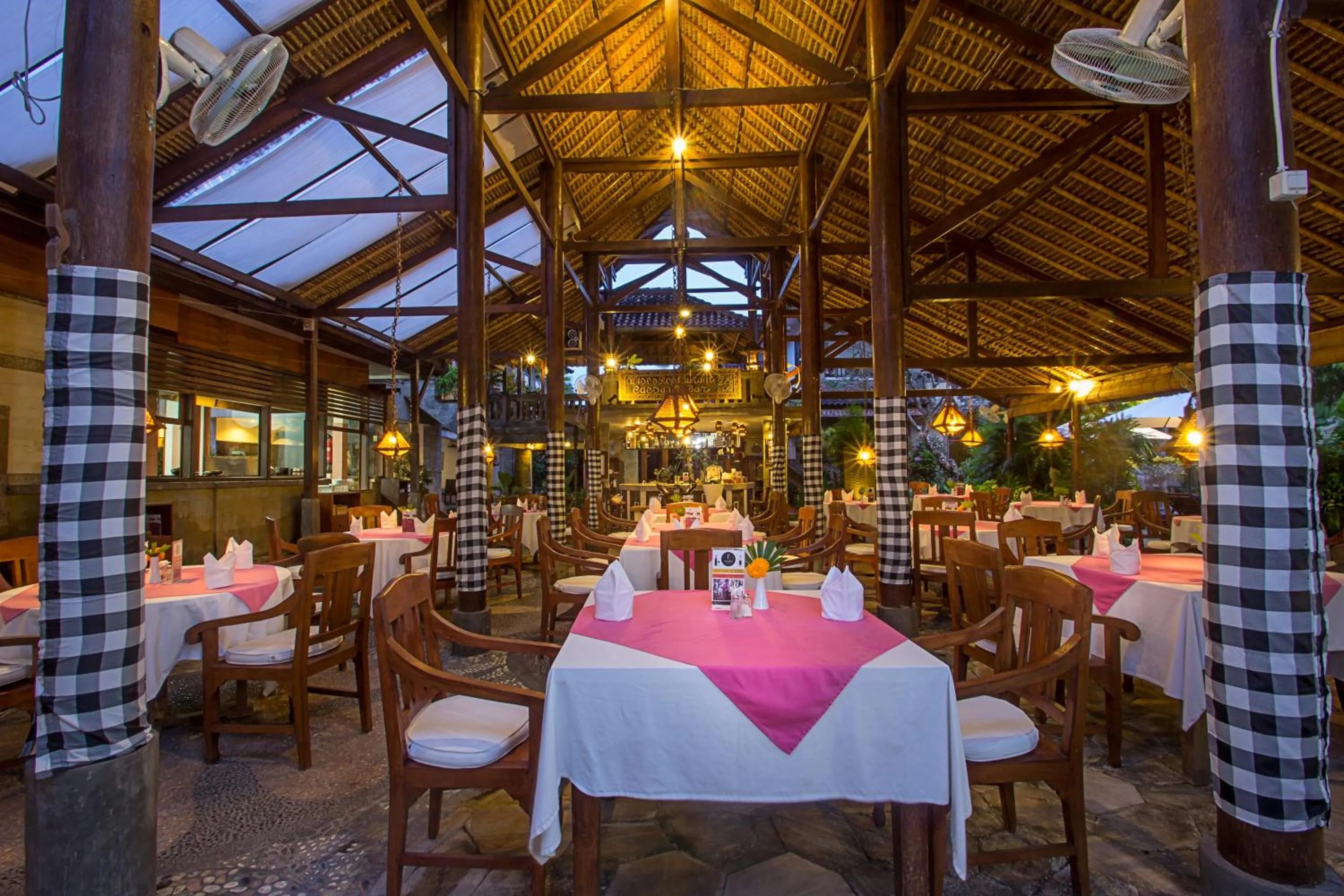 Restaurant/places to eat in Tamukami Hotel