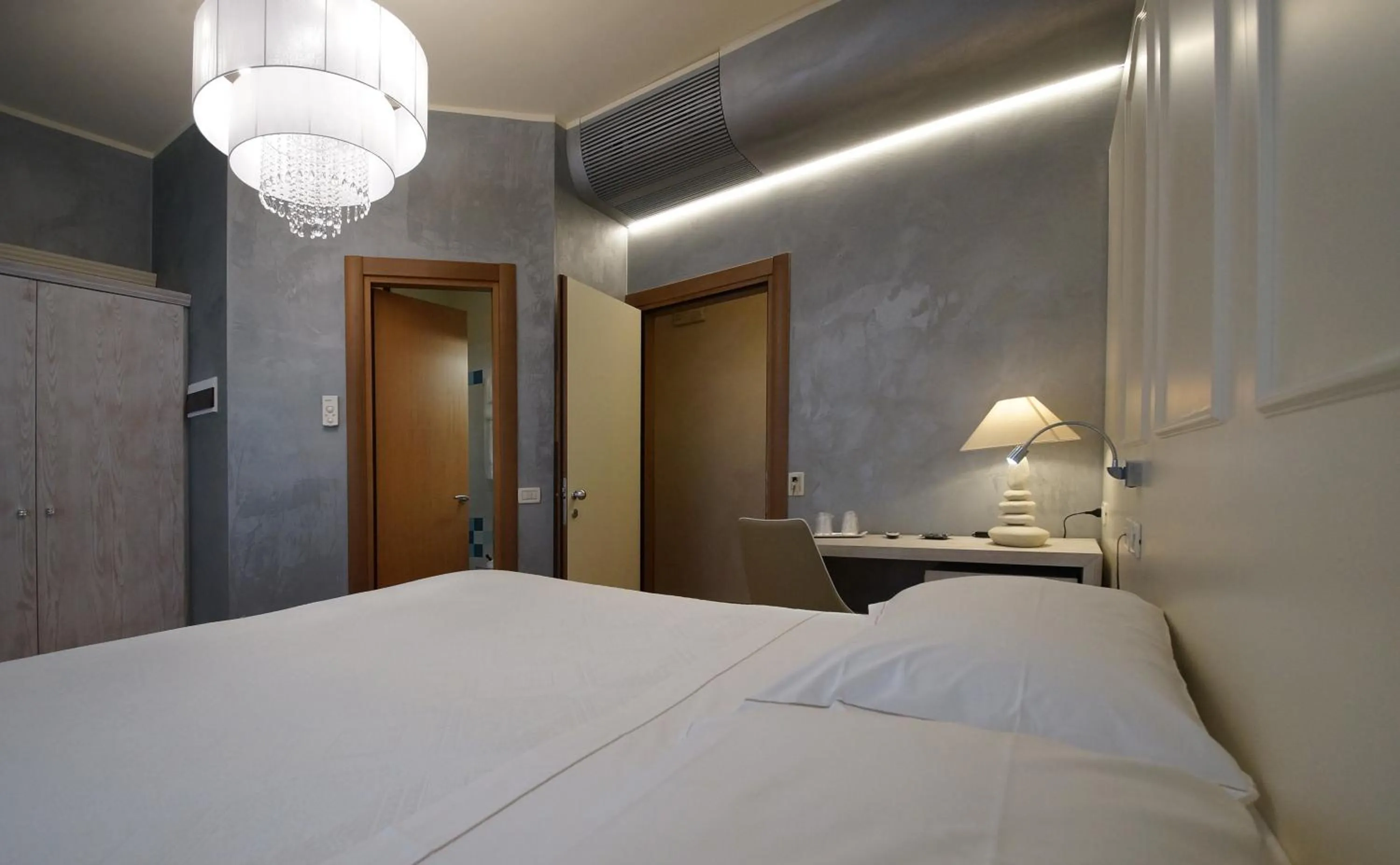 Photo of the whole room, Bed in Albergo Morandi