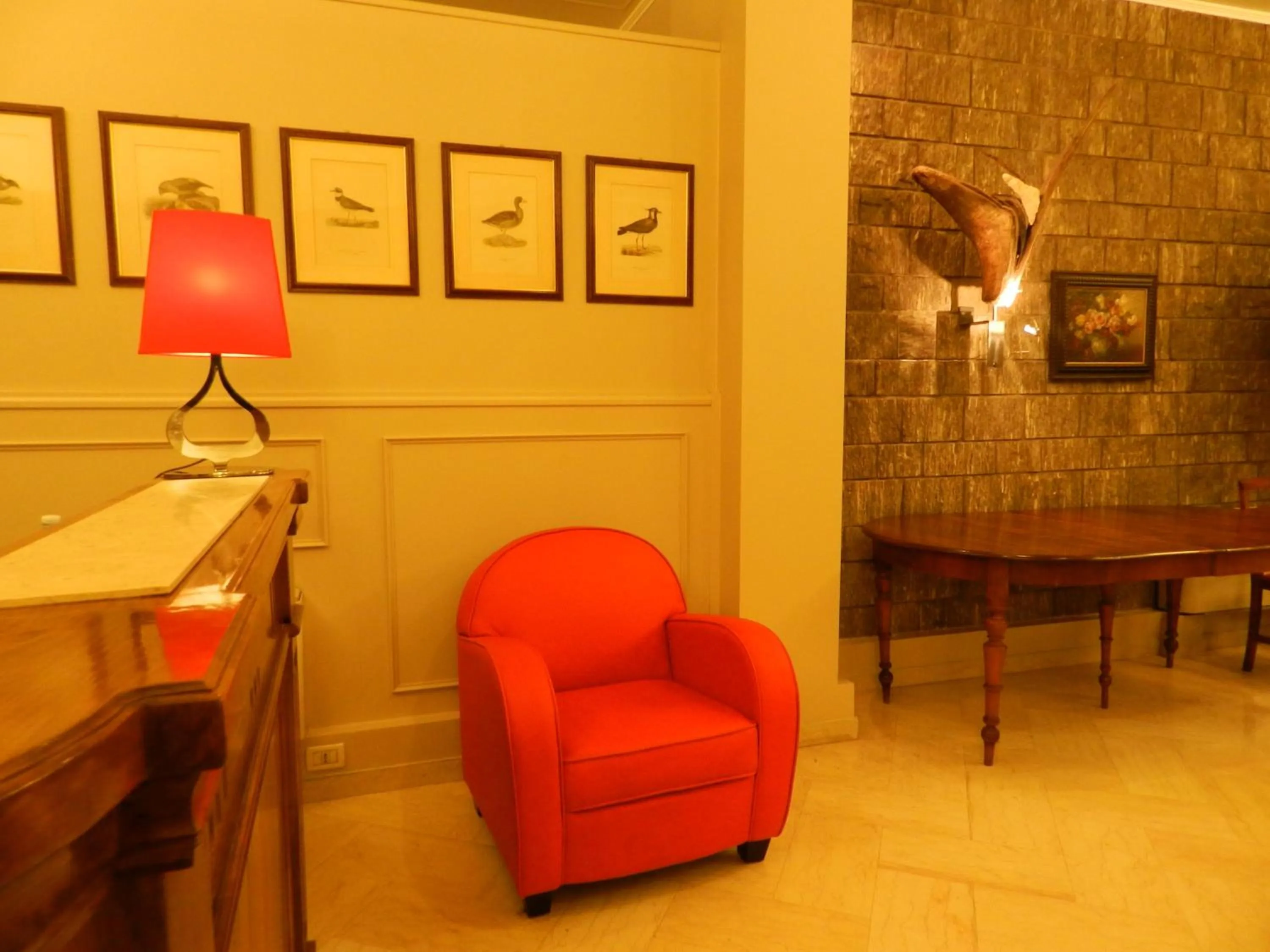 Lobby or reception in Albergo Morandi