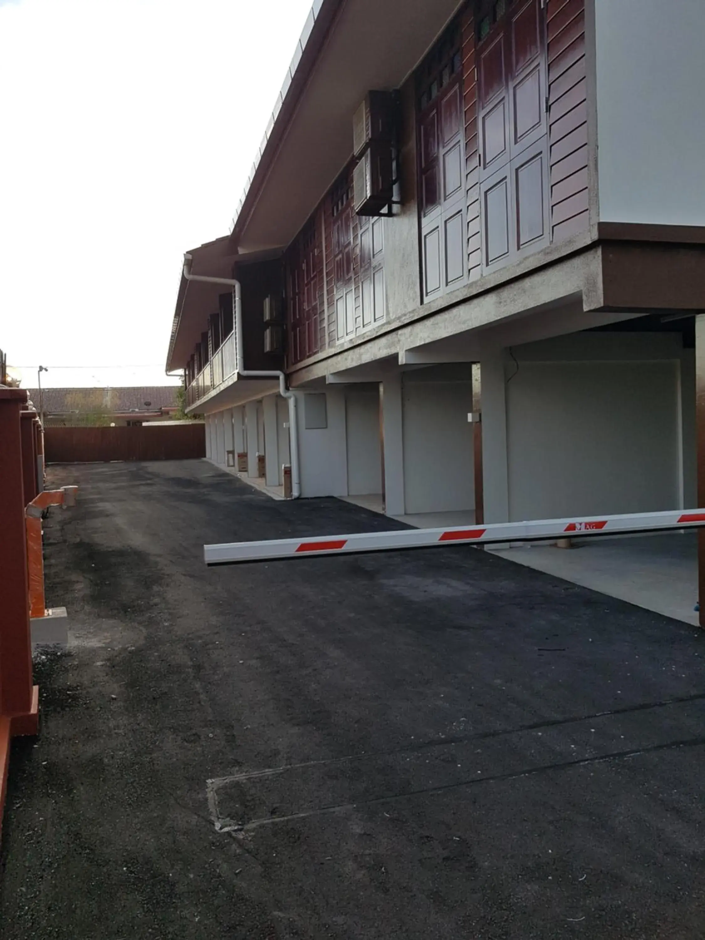 Facade/entrance in Little Kampung Studio Facade/entrance in Little Kampung Studio