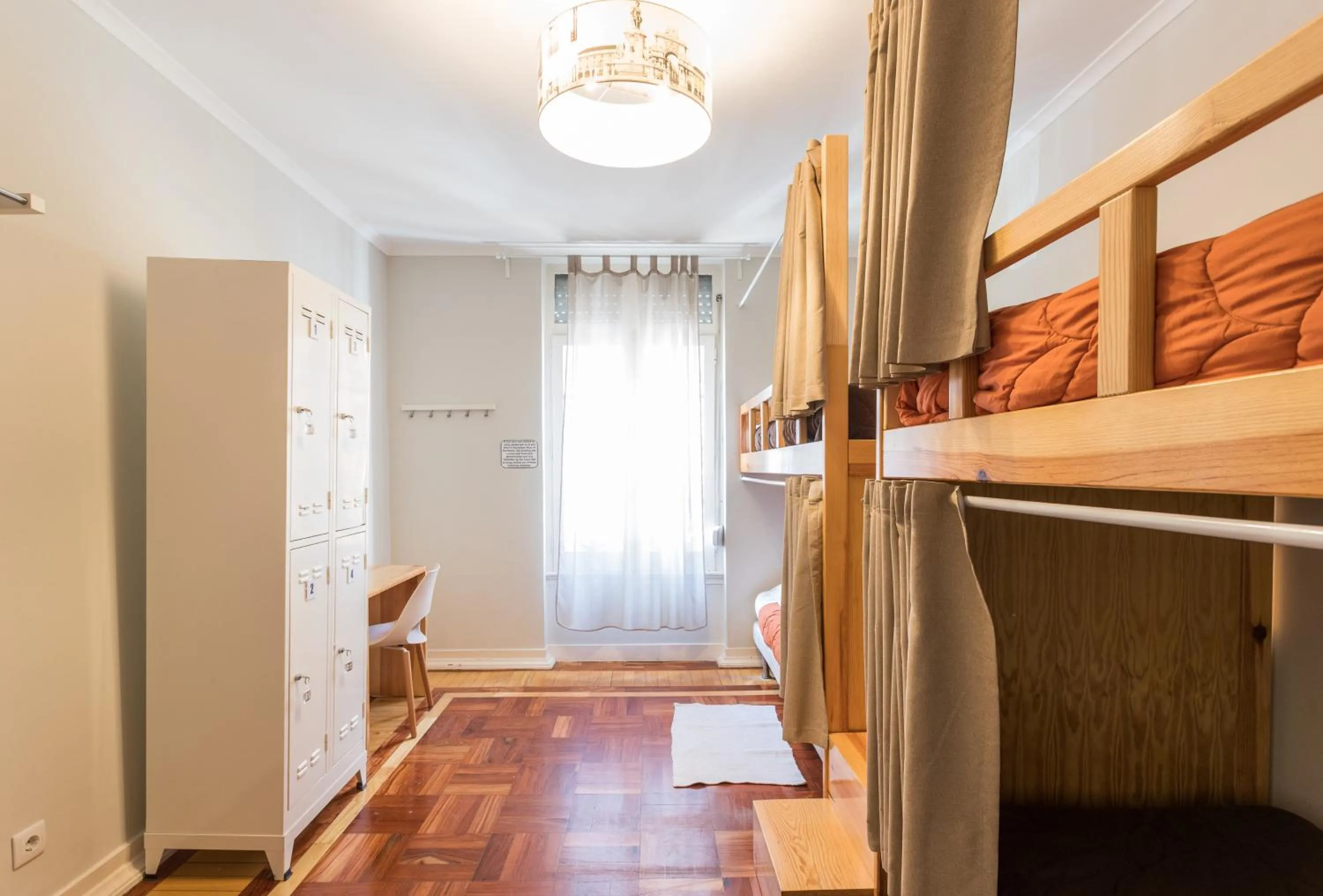 Bedroom, Bed in Lisboa Central Hostel