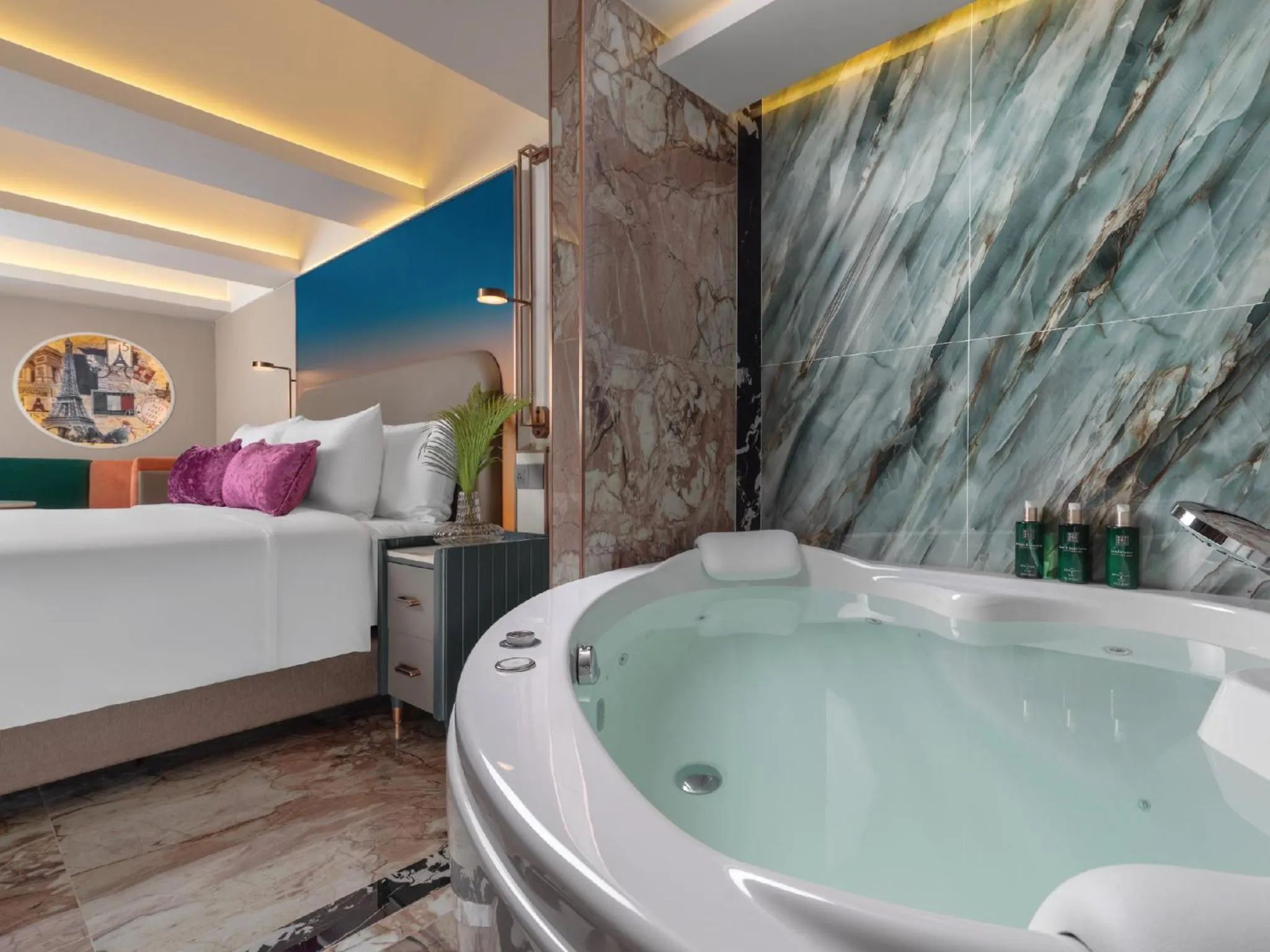 Bed in Pipa Hotel Bangkok Sukhumvit 11