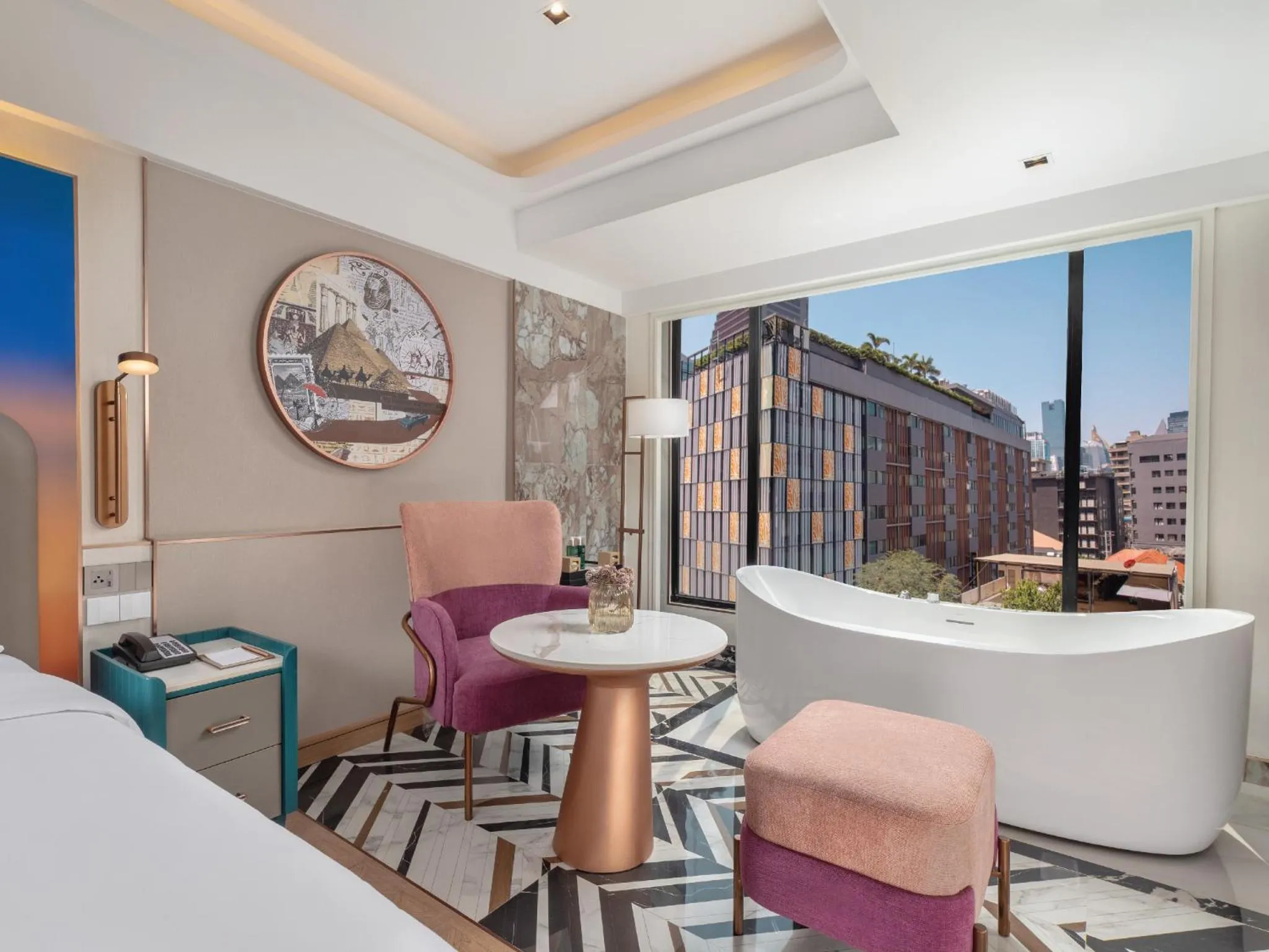 Seating area in Pipa Hotel Bangkok Sukhumvit 11