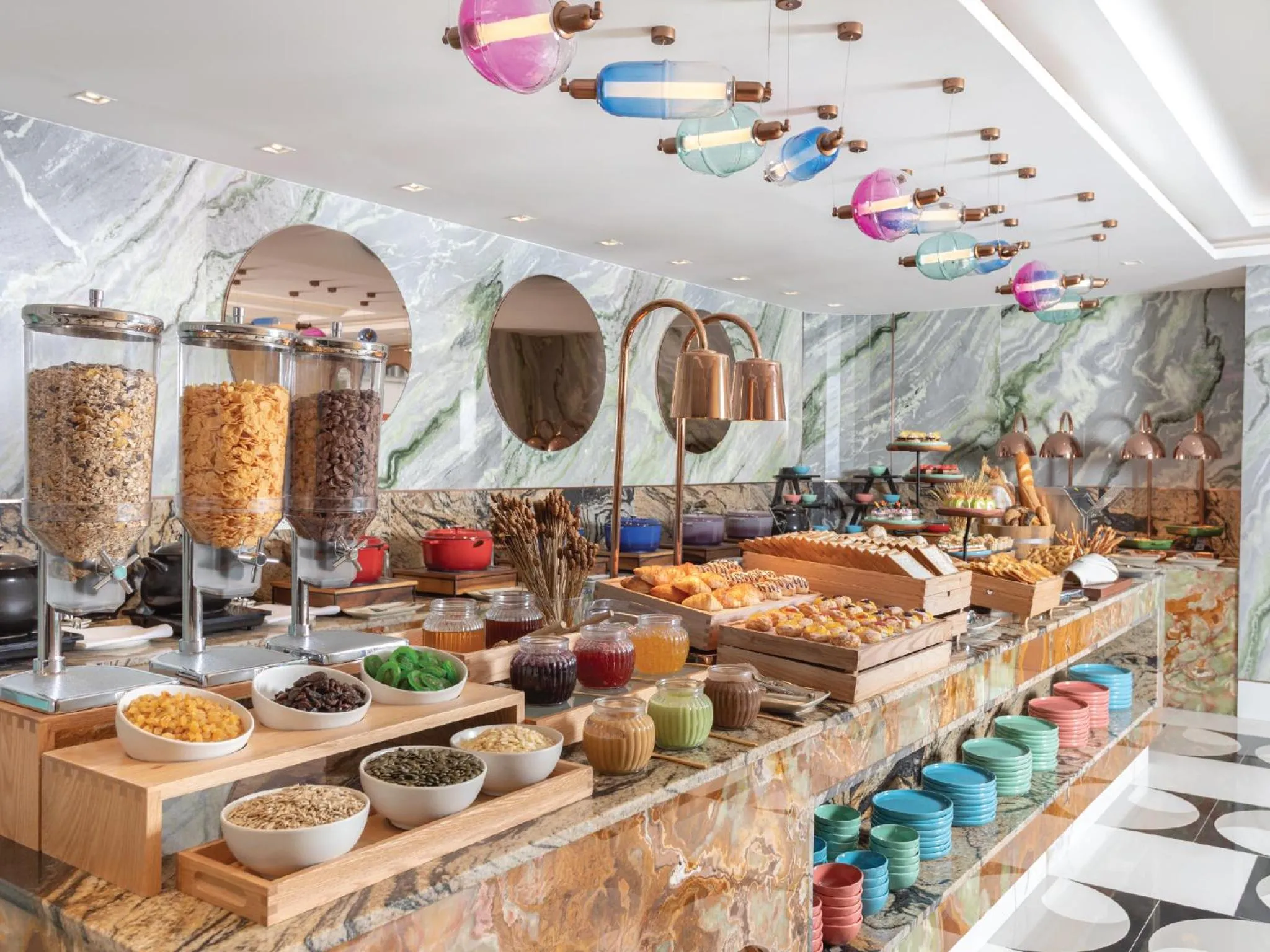 Restaurant/places to eat in Pipa Hotel Bangkok Sukhumvit 11