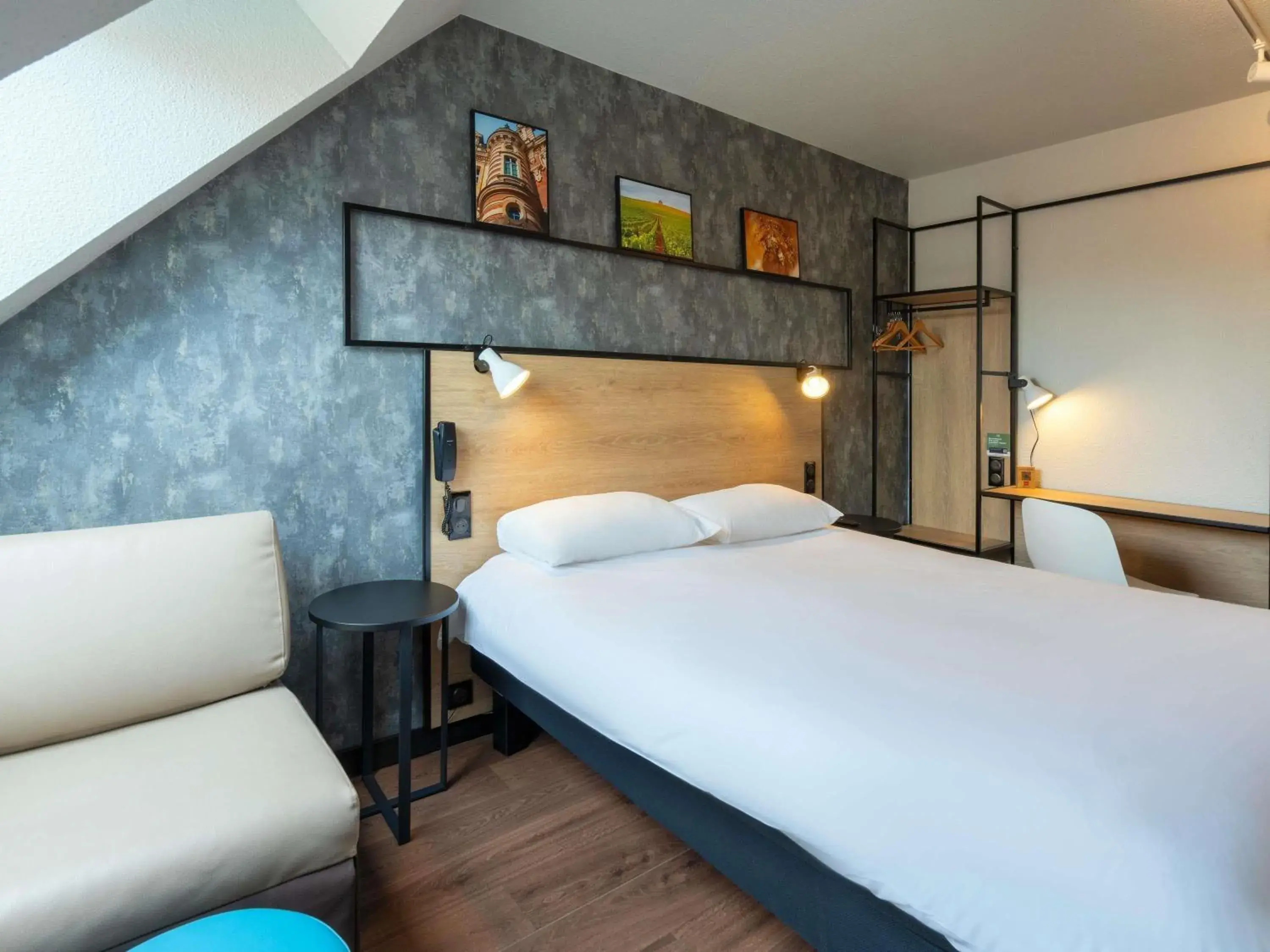 Bedroom, Bed in ibis Epernay Centre Ville Bedroom, Bed in ibis Epernay Centre Ville