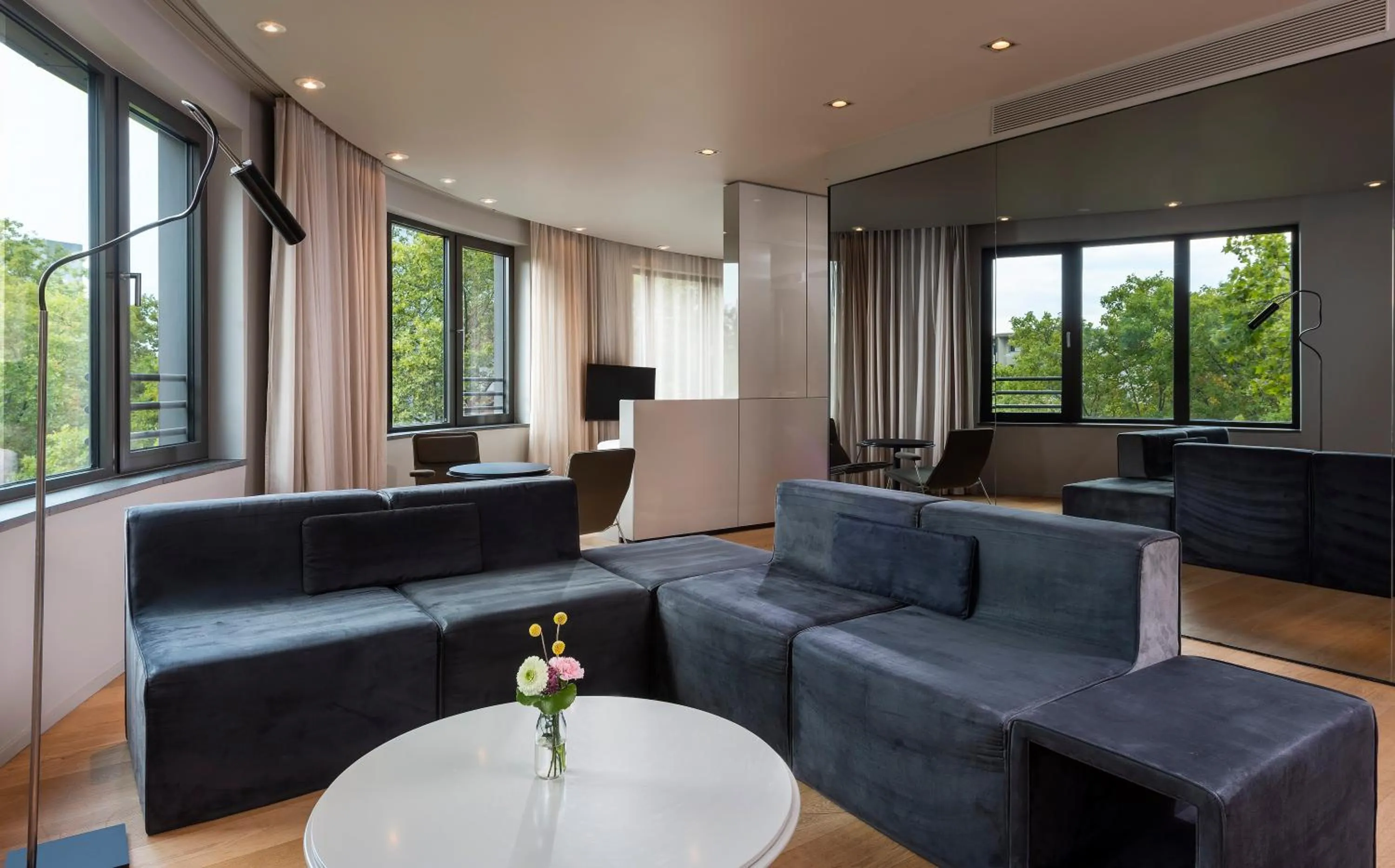 Living room in SANA Berlin Hotel