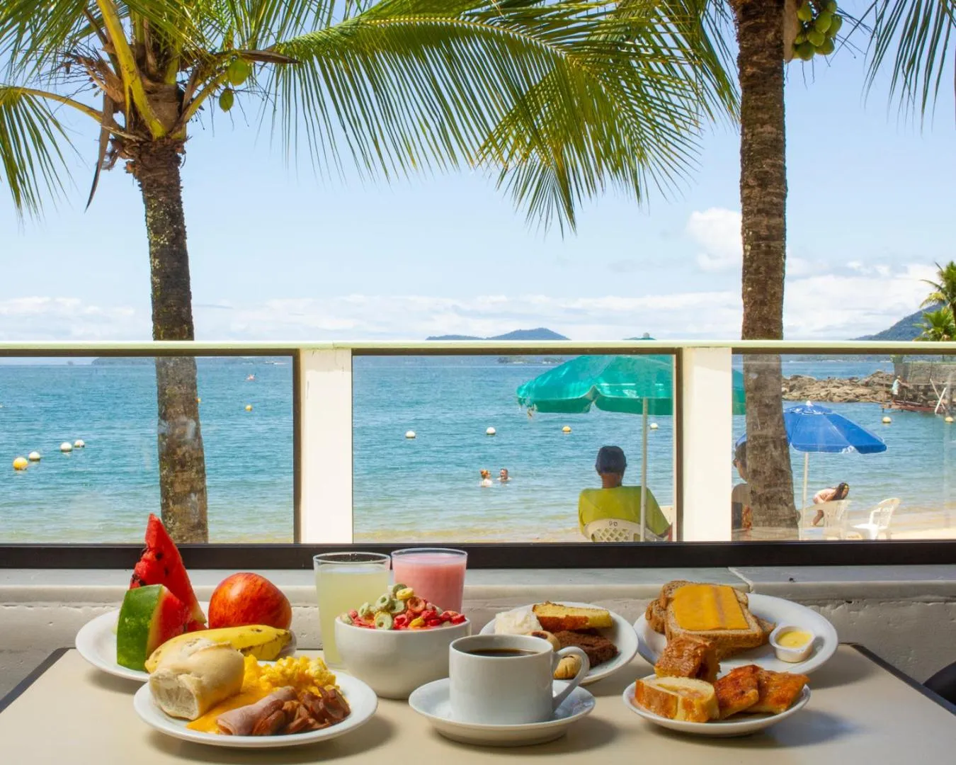 Restaurant/places to eat in Pousada Daleste