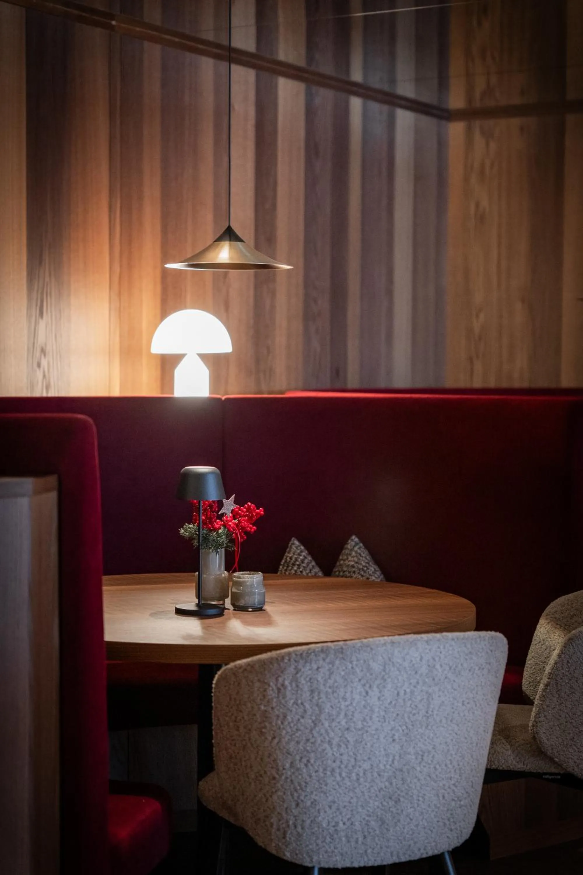 The Oswald Grand Hotel