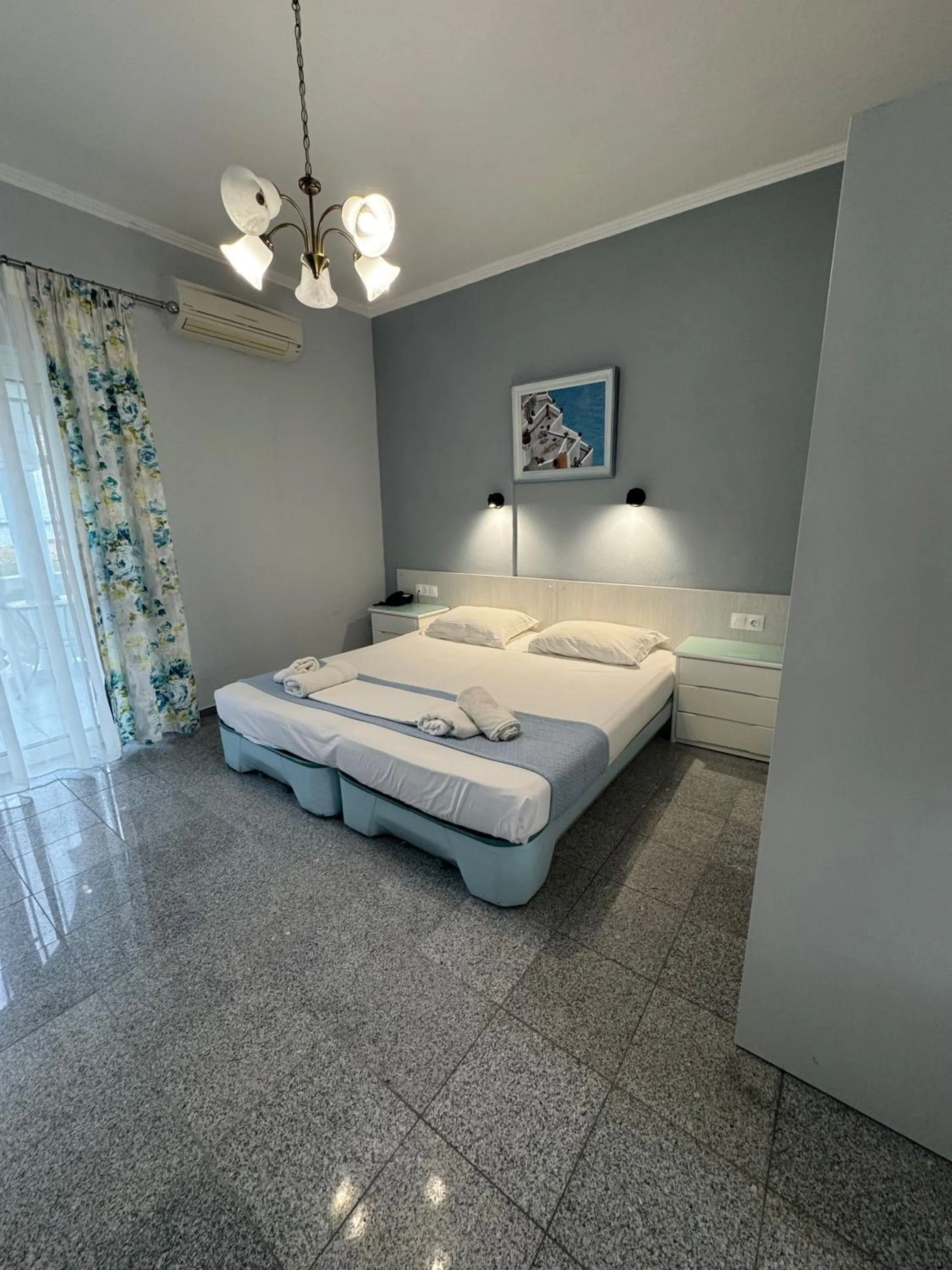 Diaporos Hotel