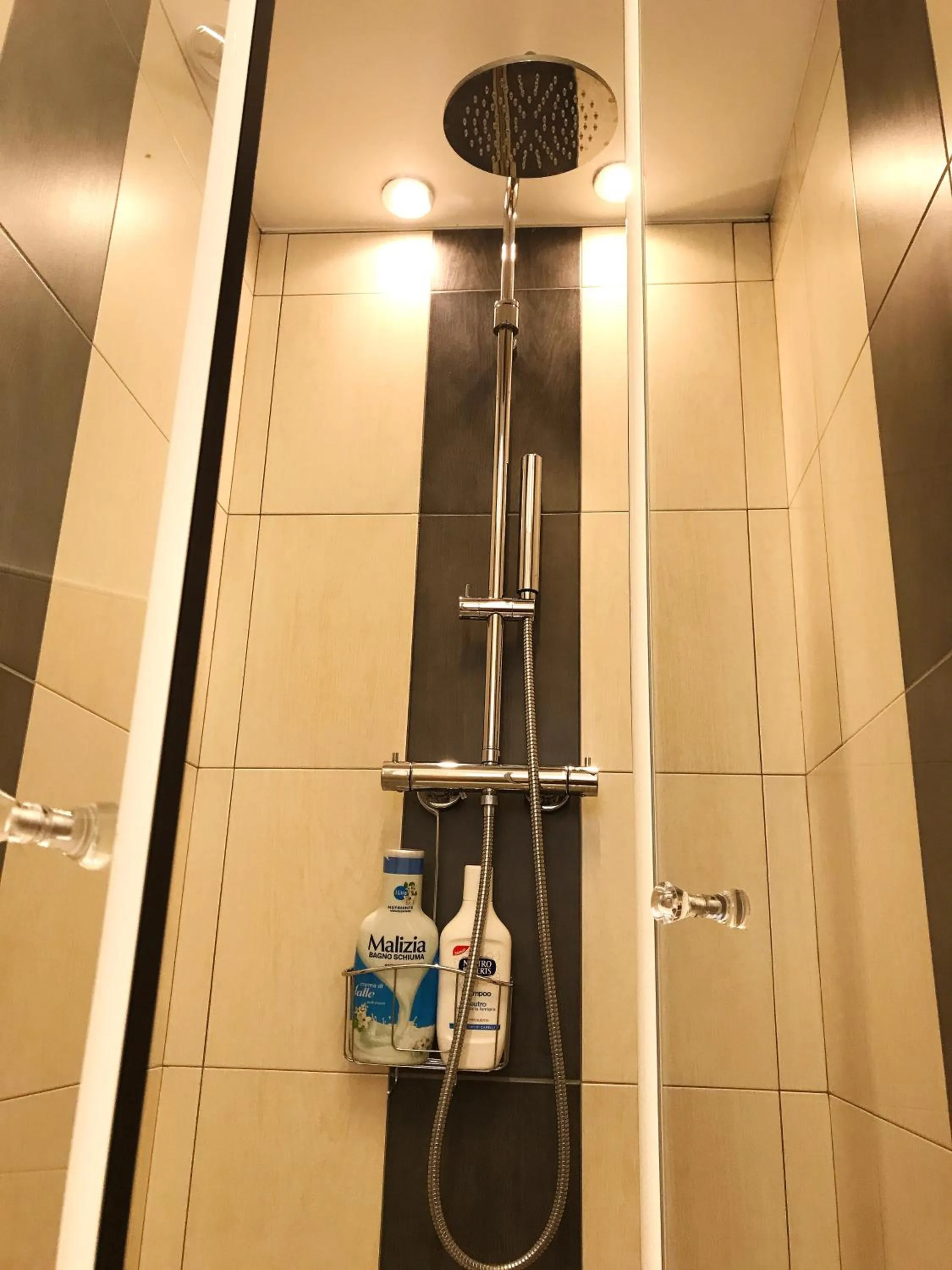 Shower in Casa Soave B&B