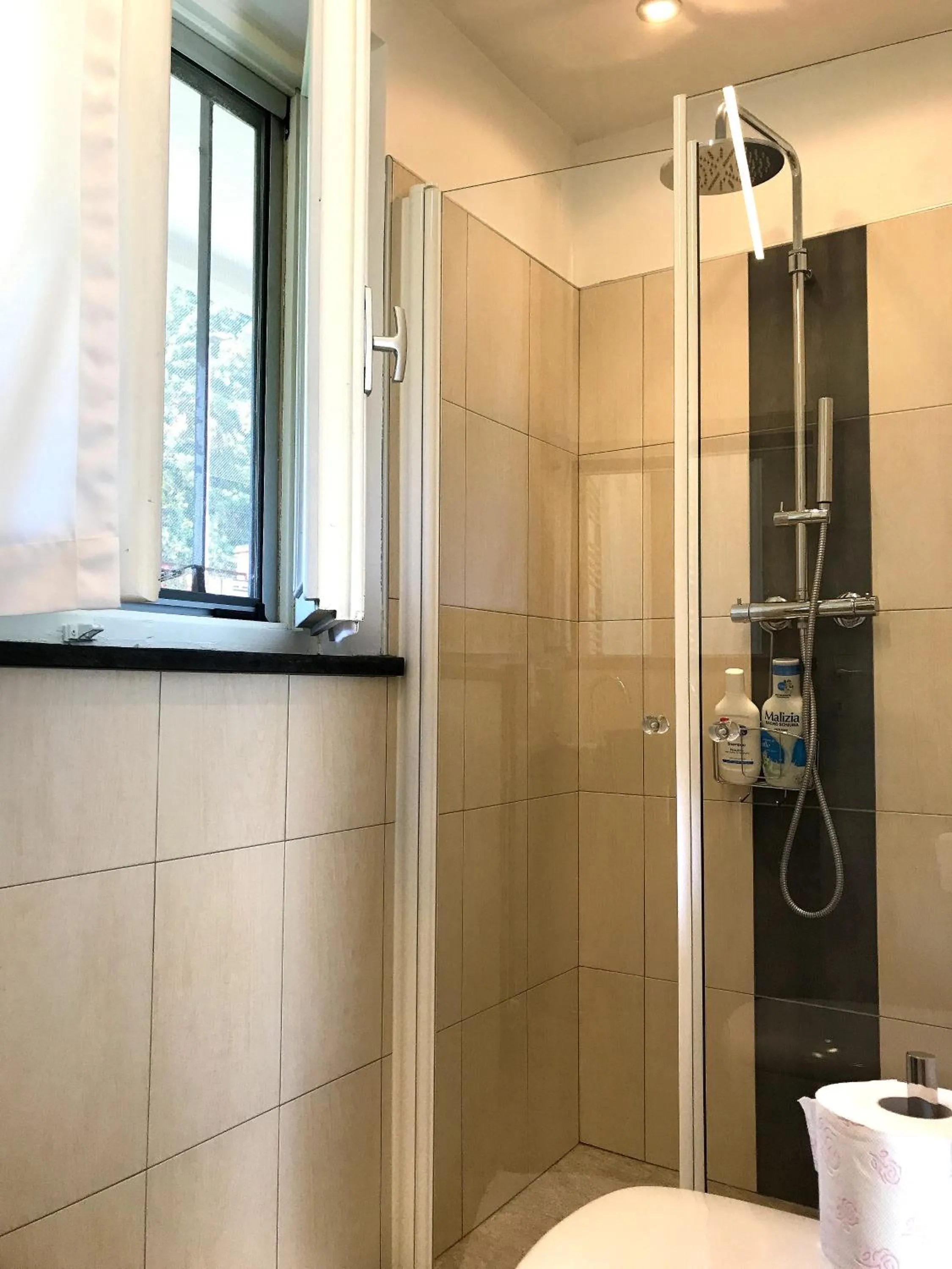 Shower in Casa Soave B&B