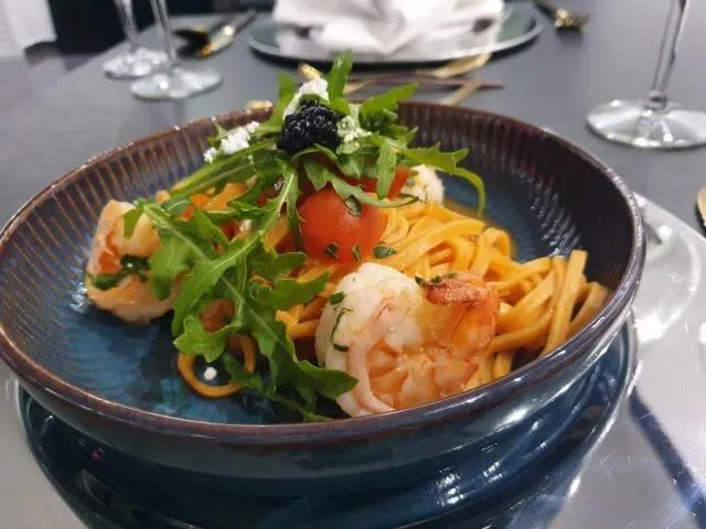 Food in Hotel Rühen, 24 Stunden Check in, Küche, kostenfreie Parkplätze