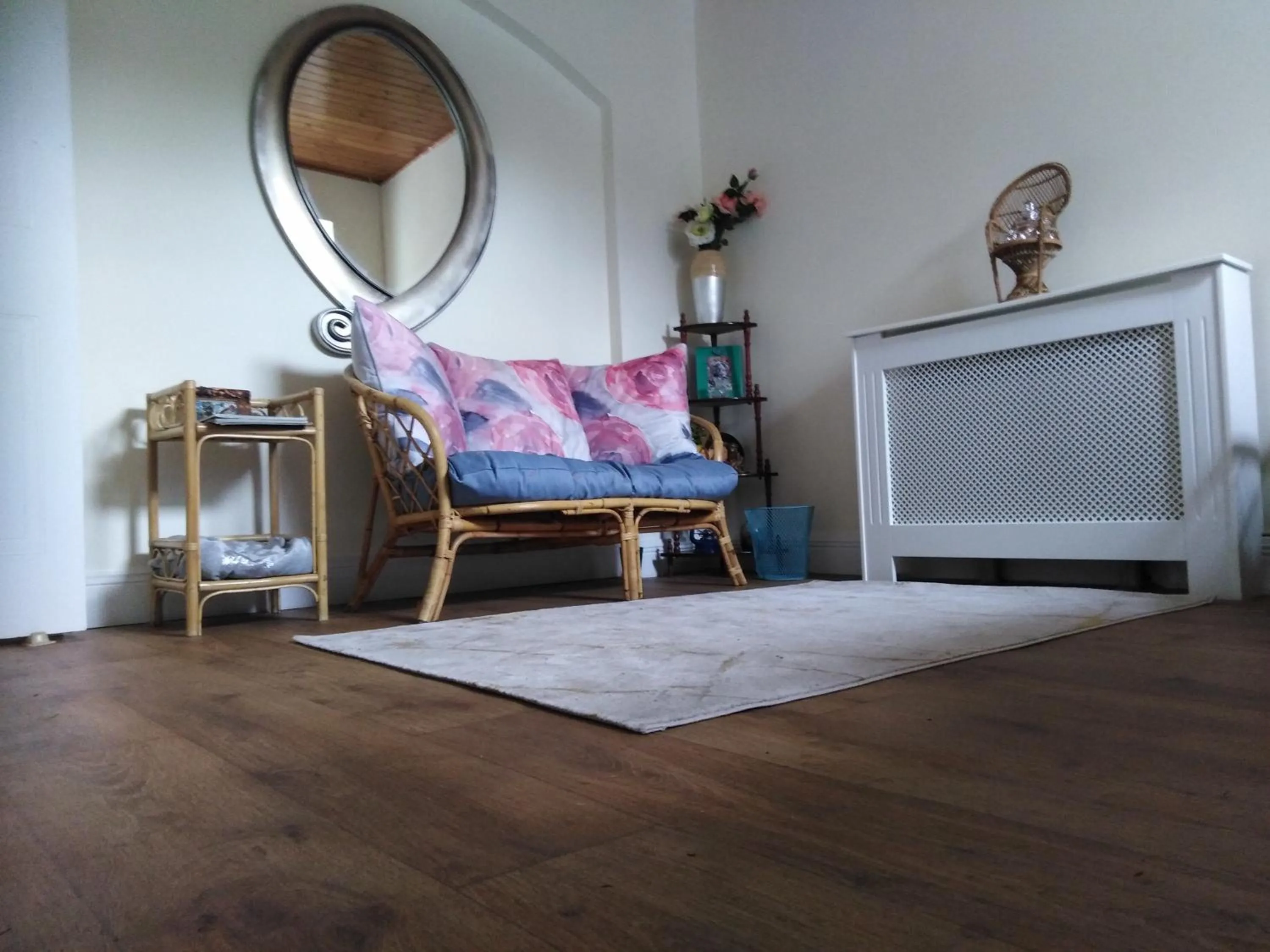 Living room, Bed in Shalom