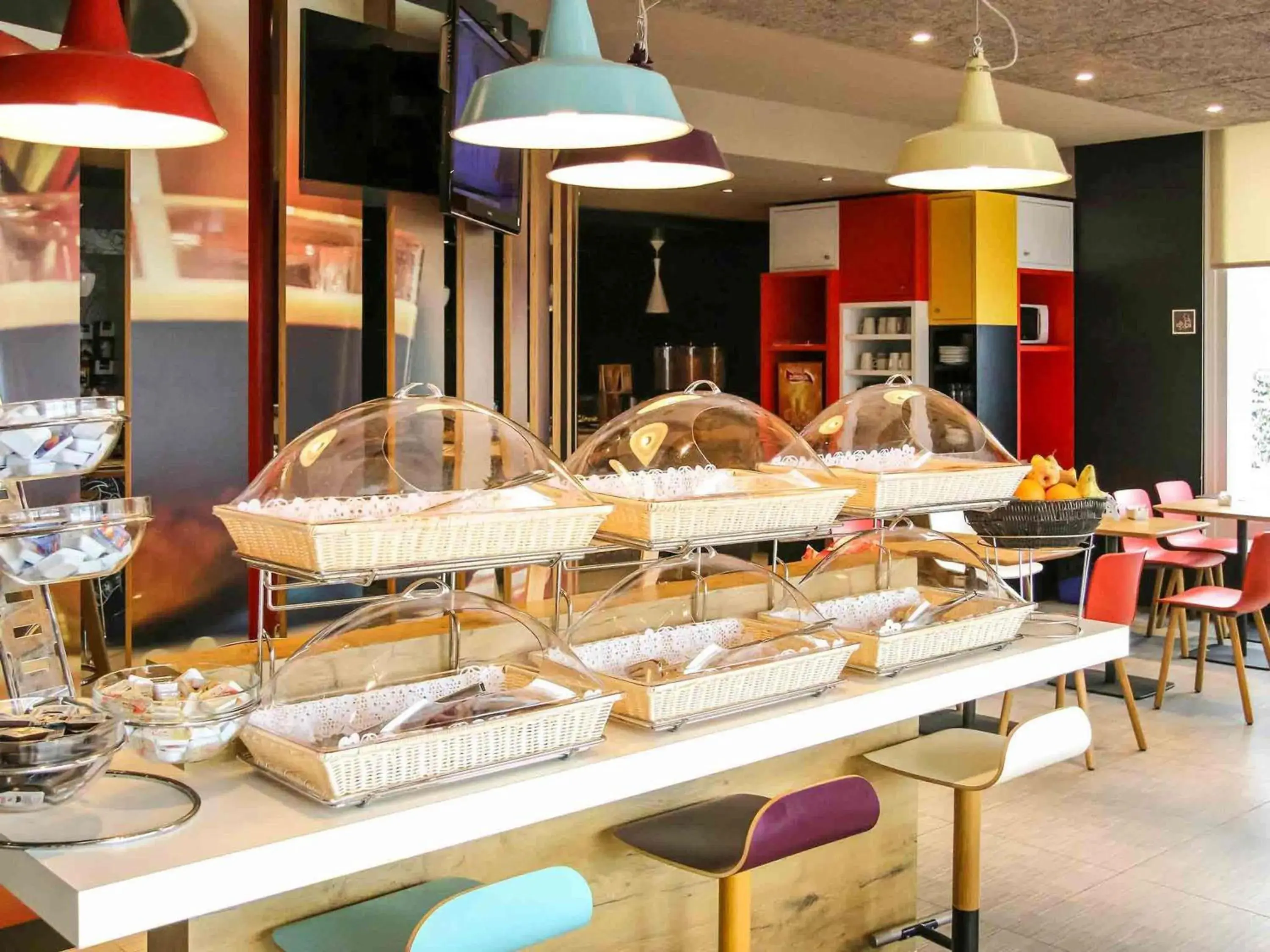 Restaurant/places to eat in Ibis Irun Restaurant/places to eat in Ibis Irun