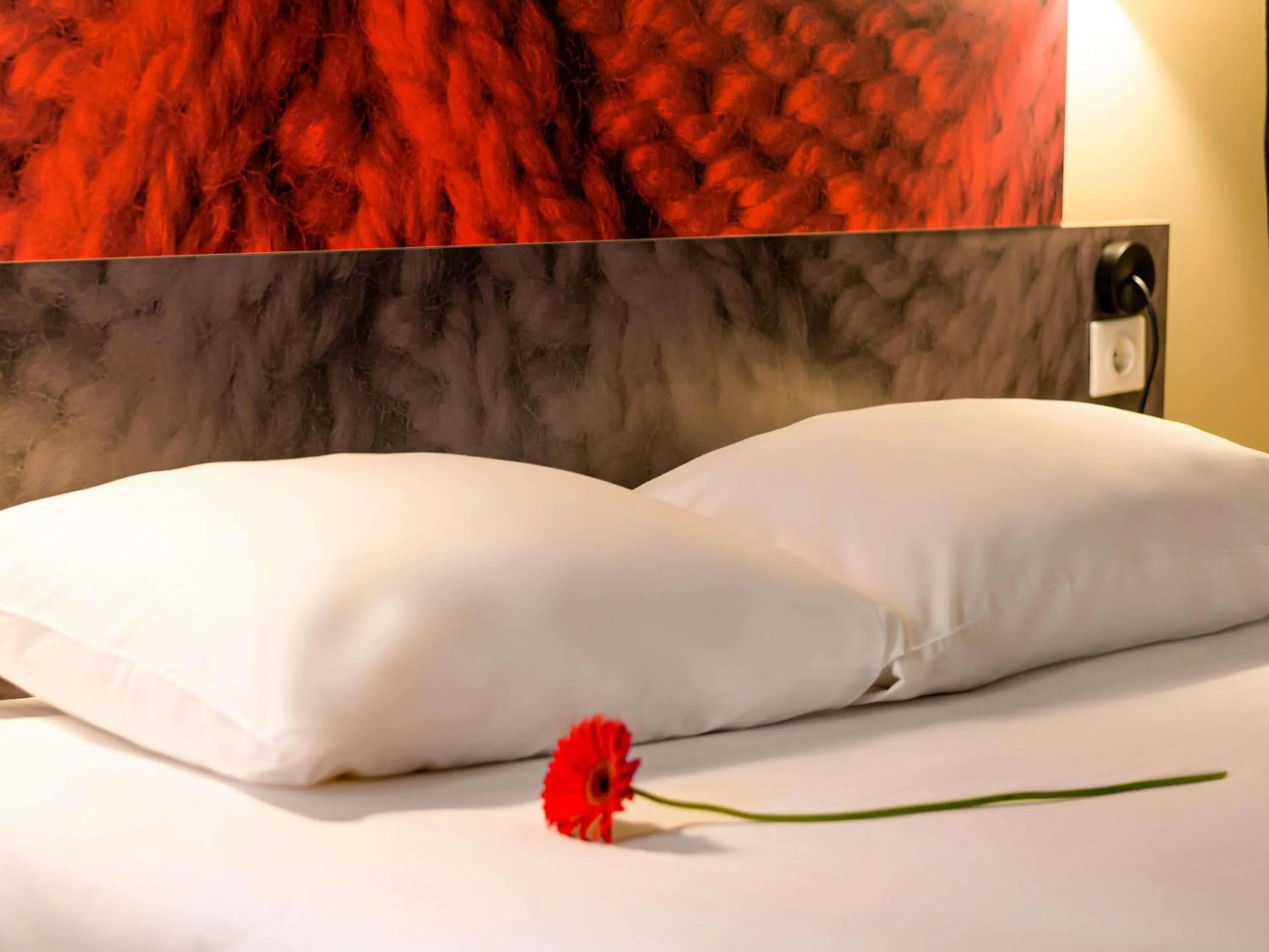 Bedroom, Bed in Ibis Irun