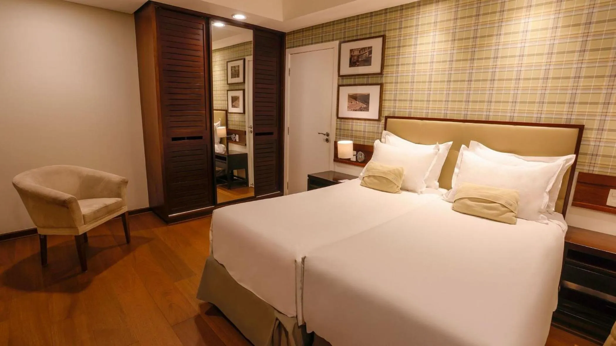 Bedroom, Bed in Hotel Vila Inglesa