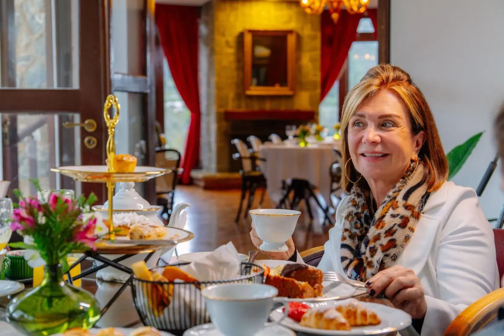 Restaurant/places to eat in Hotel Vila Inglesa Restaurant/places to eat in Hotel Vila Inglesa