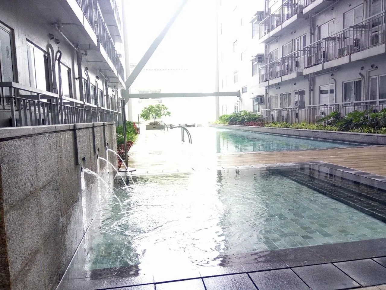 Swimming pool in AED Manila Bay view at Green Residences