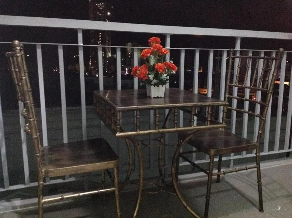 AED Manila Bay view at Green Residences