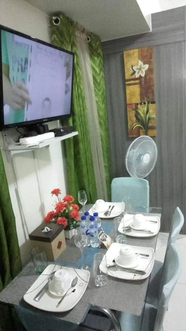 AED Manila Bay view at Green Residences