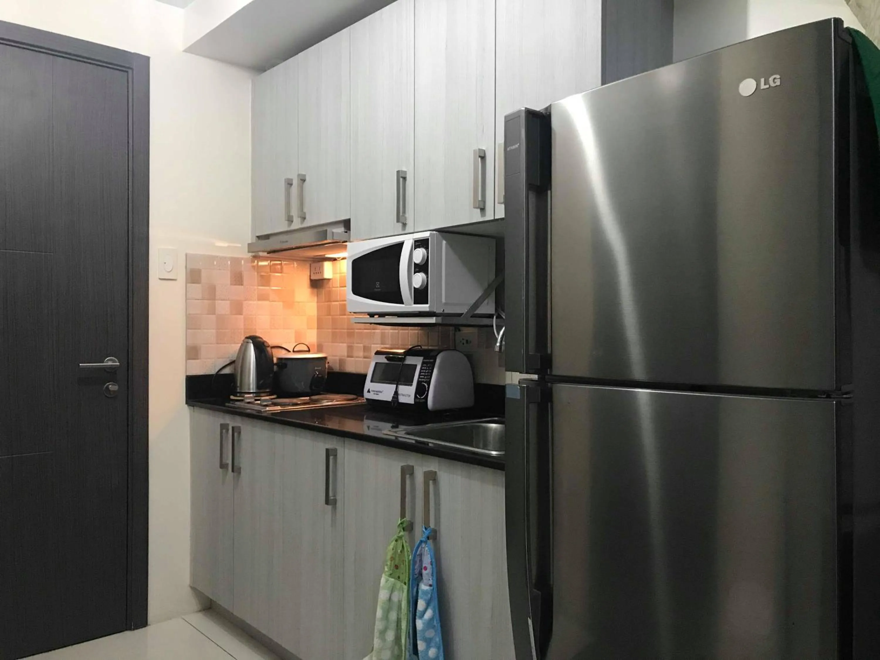 AED Manila Bay view at Green Residences