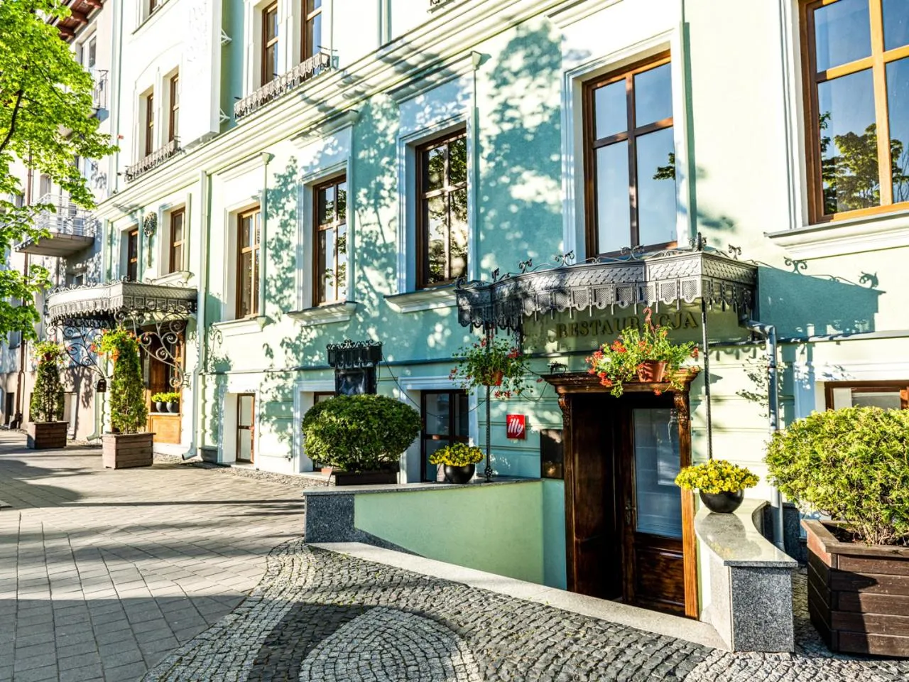 Property building in Hotel Pod Złotą Różą