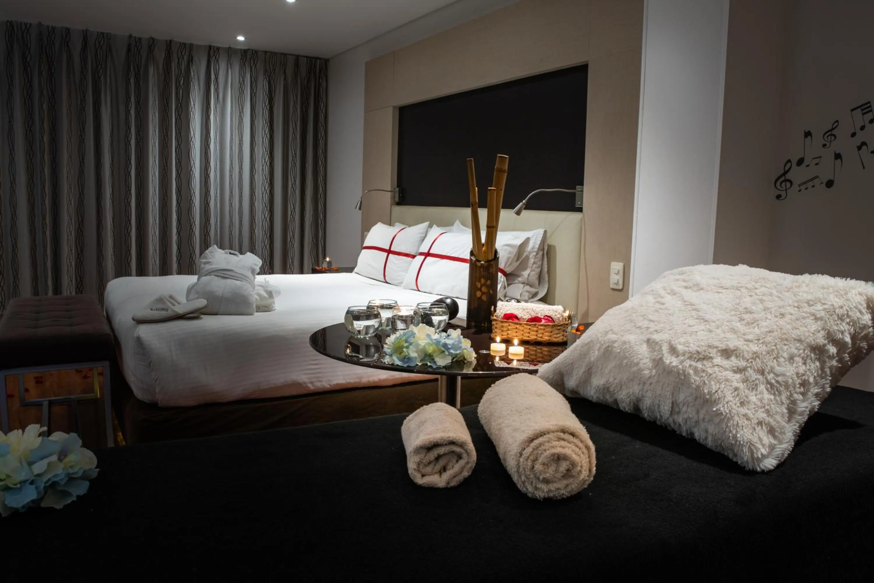 Bed in Hotel Jazz Apartments