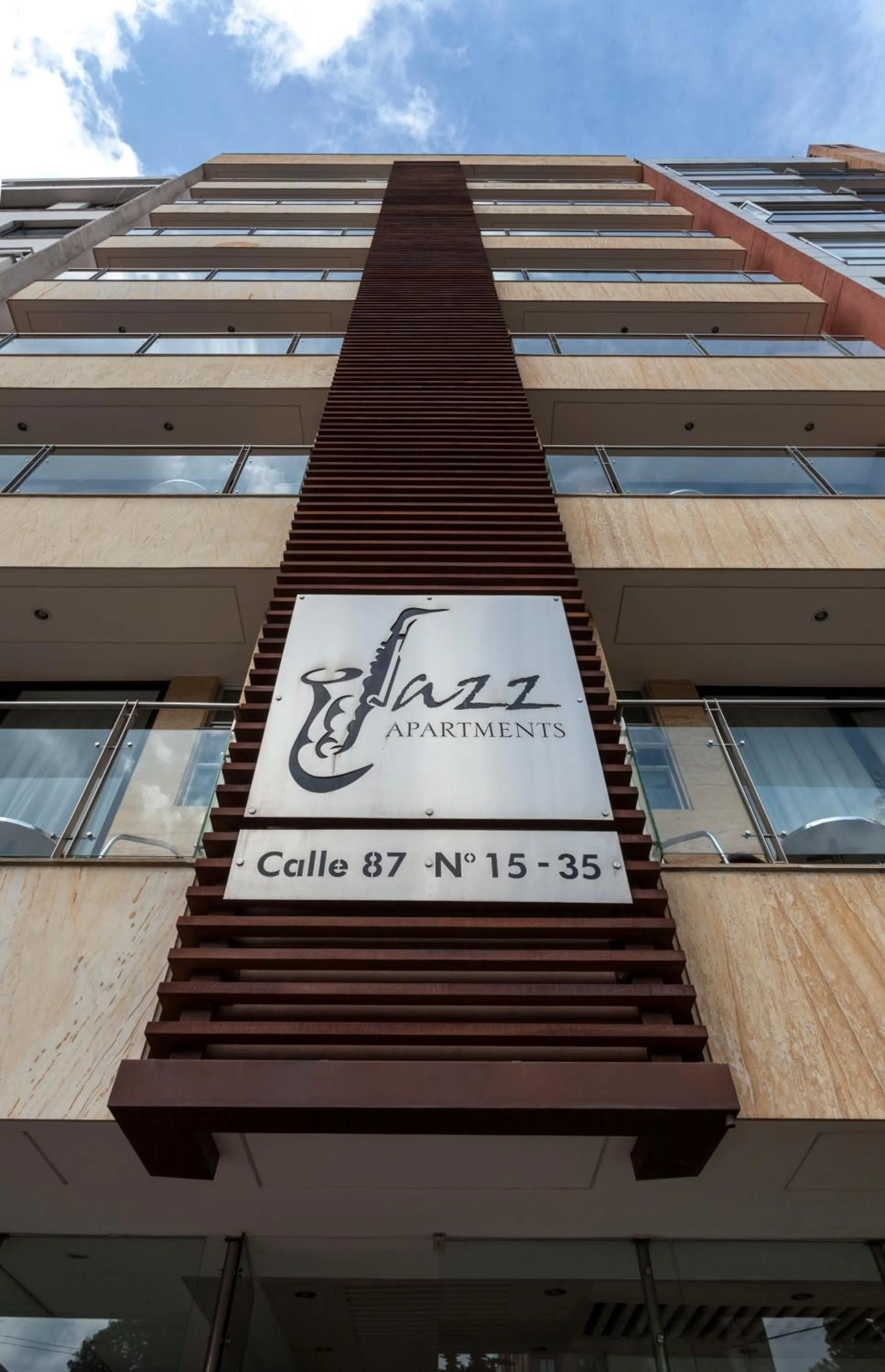 Facade/entrance in Hotel Jazz Apartments