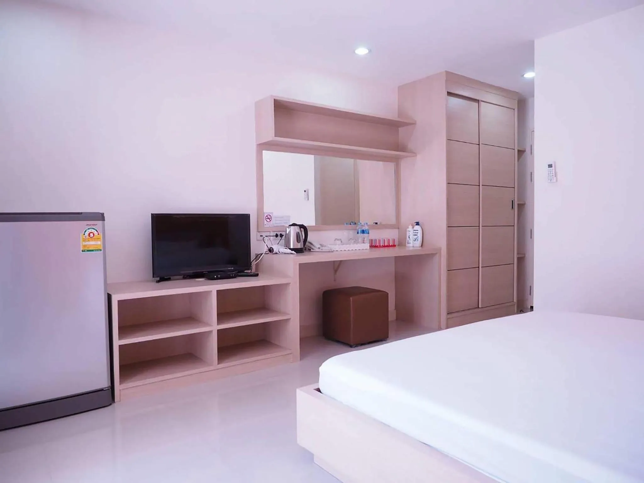 TV and multimedia, Bed in Baan mek mok