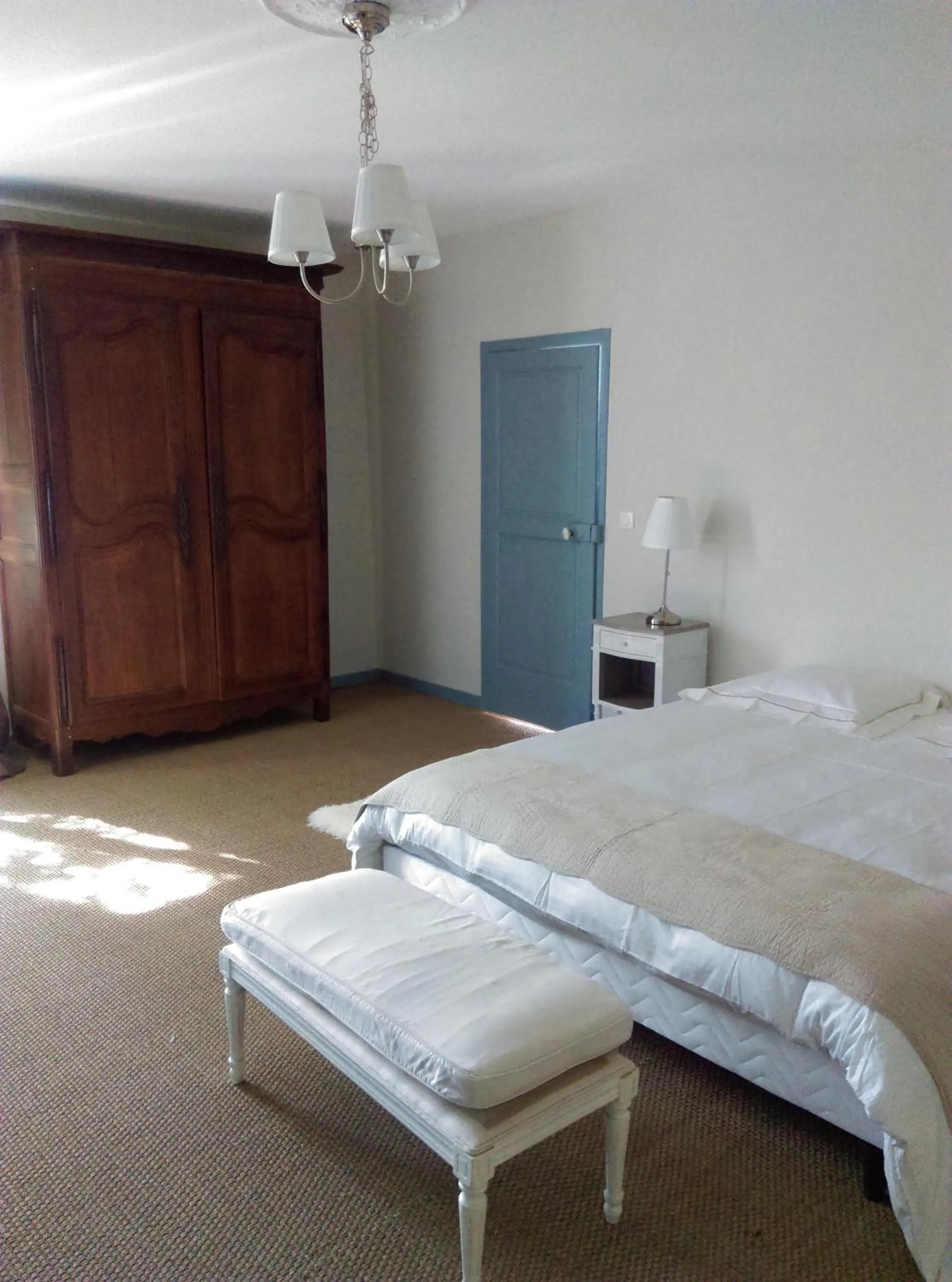 Bedroom in Ode au Bonheur St Georges sur Cher