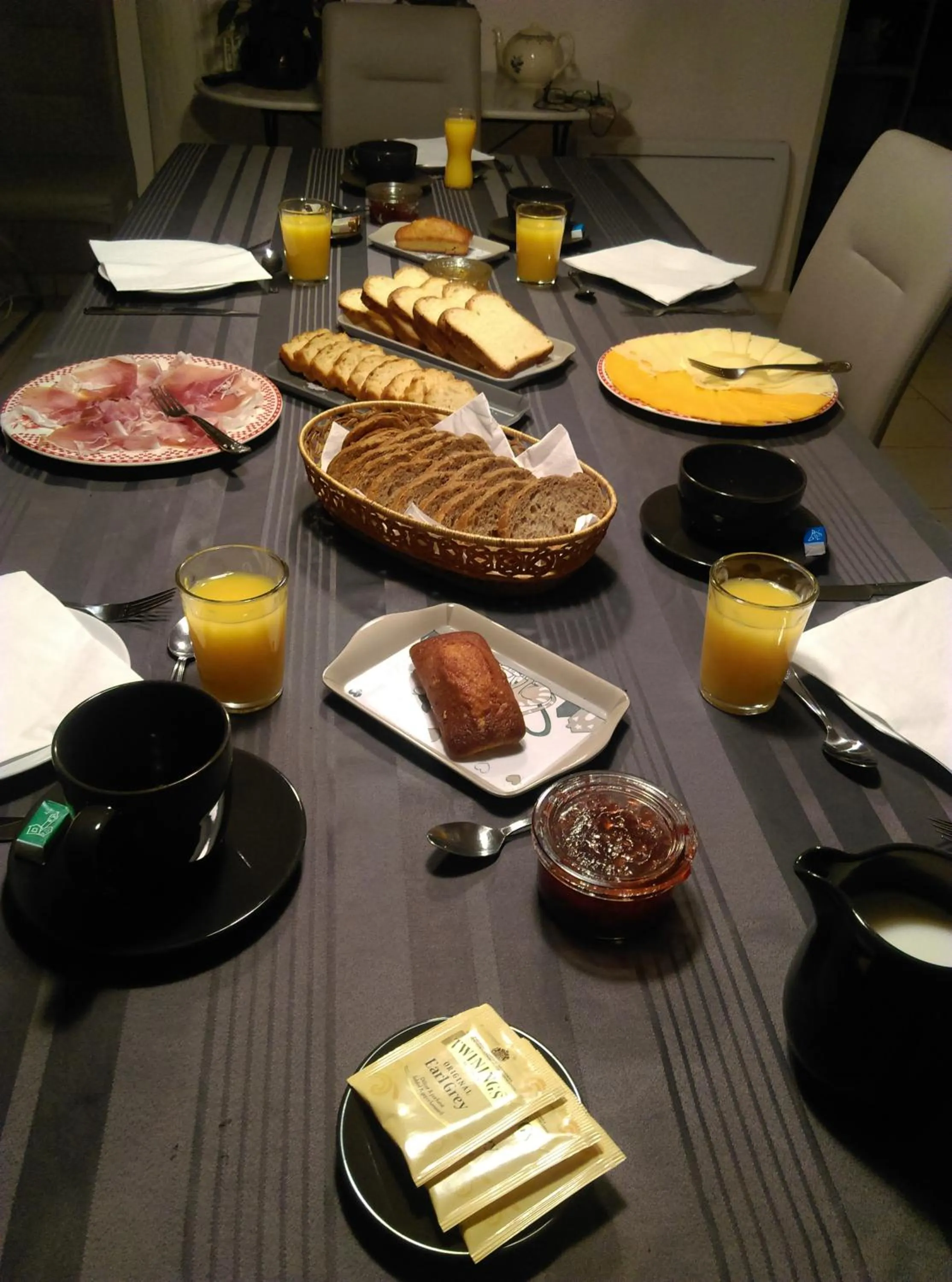 Breakfast in Ode au Bonheur St Georges sur Cher