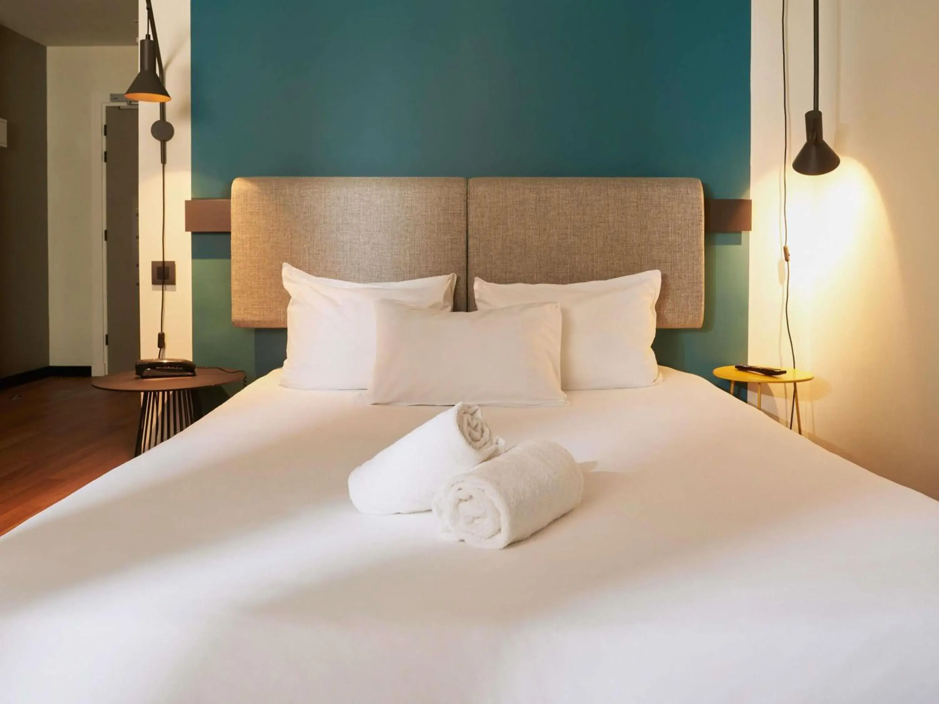 Double Room with Extra Bed in Ibis Madrid Aeropuerto Barajas Double Room with Extra Bed in Ibis Madrid Aeropuerto Barajas