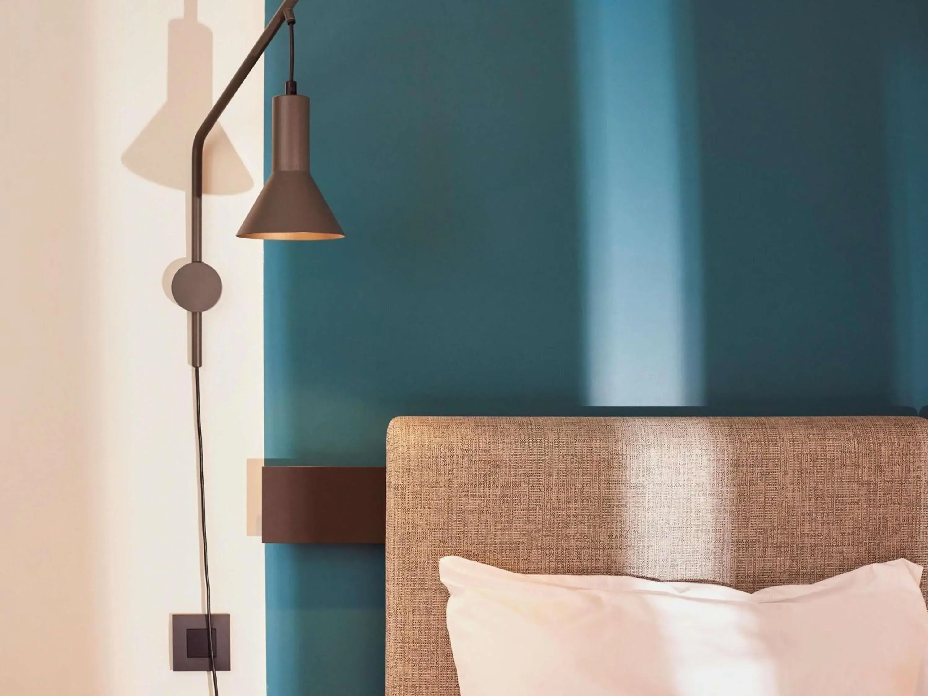 Bedroom, Bed in Ibis Madrid Aeropuerto Barajas Bedroom, Bed in Ibis Madrid Aeropuerto Barajas